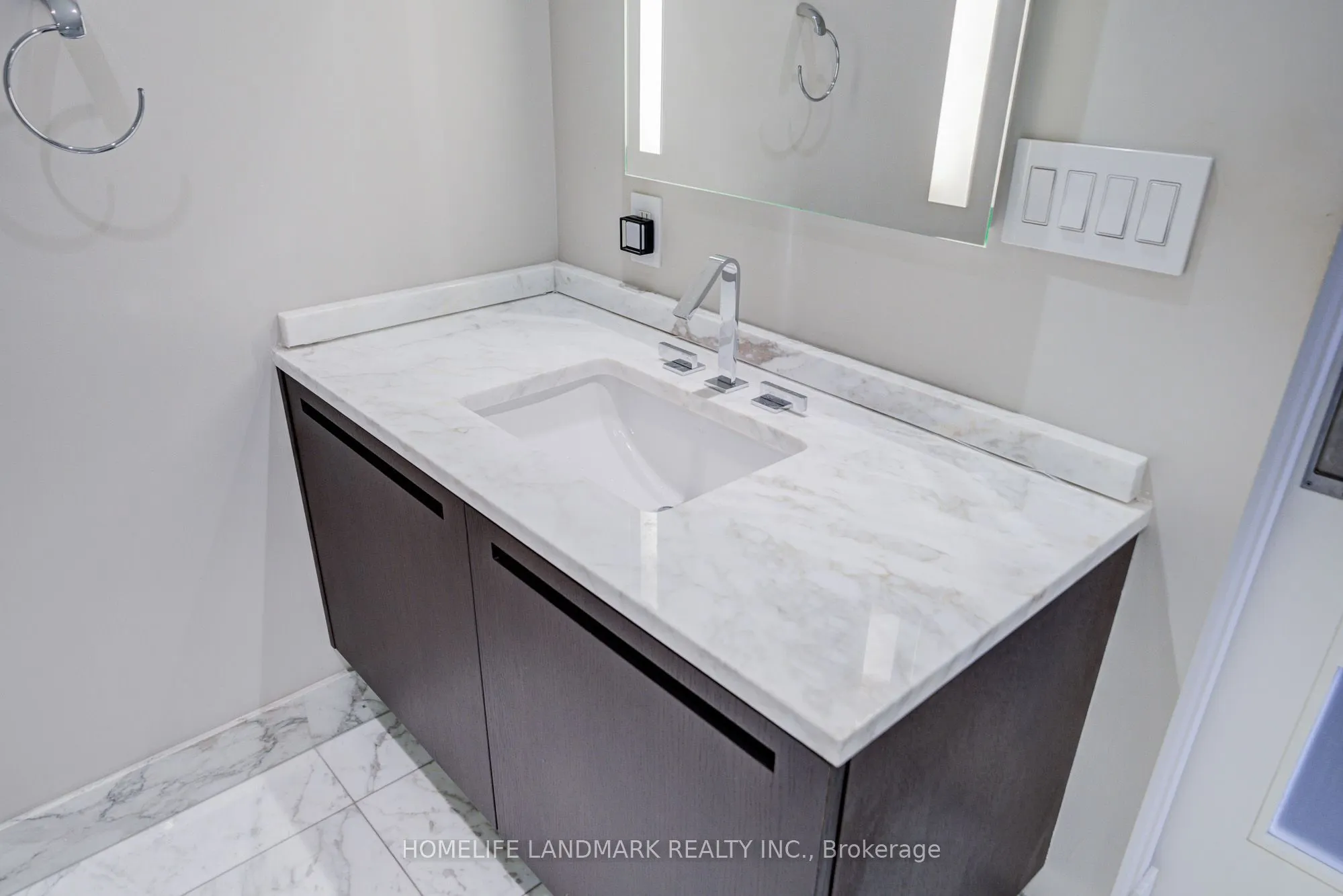 180 University Avenue #3103