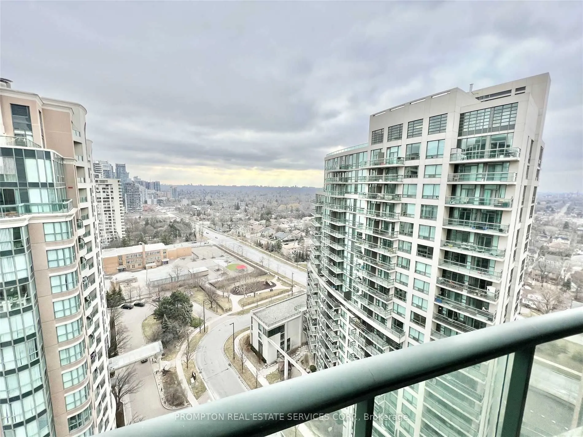 7 Lorraine Drive #2205