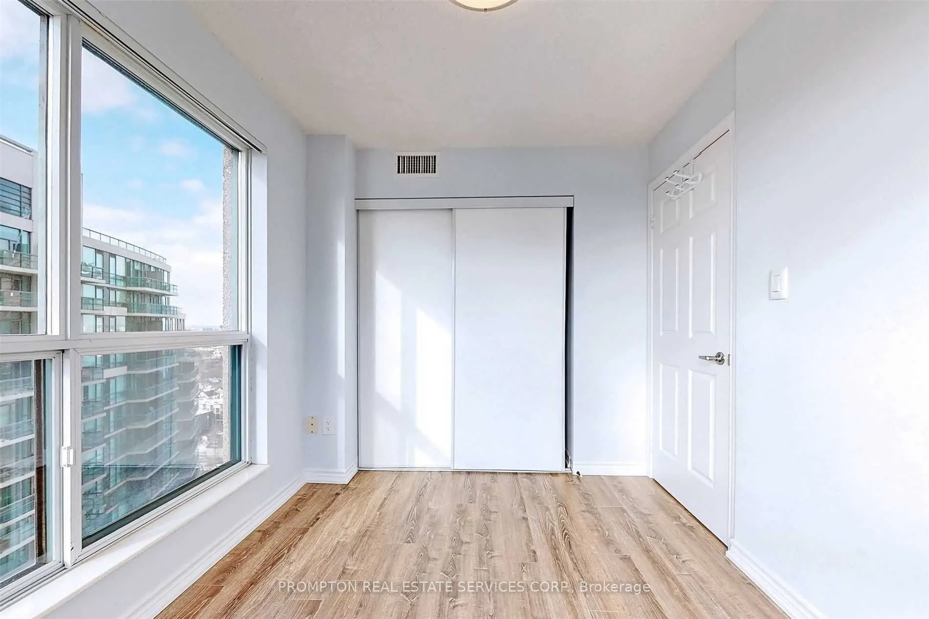 7 Lorraine Drive #2205