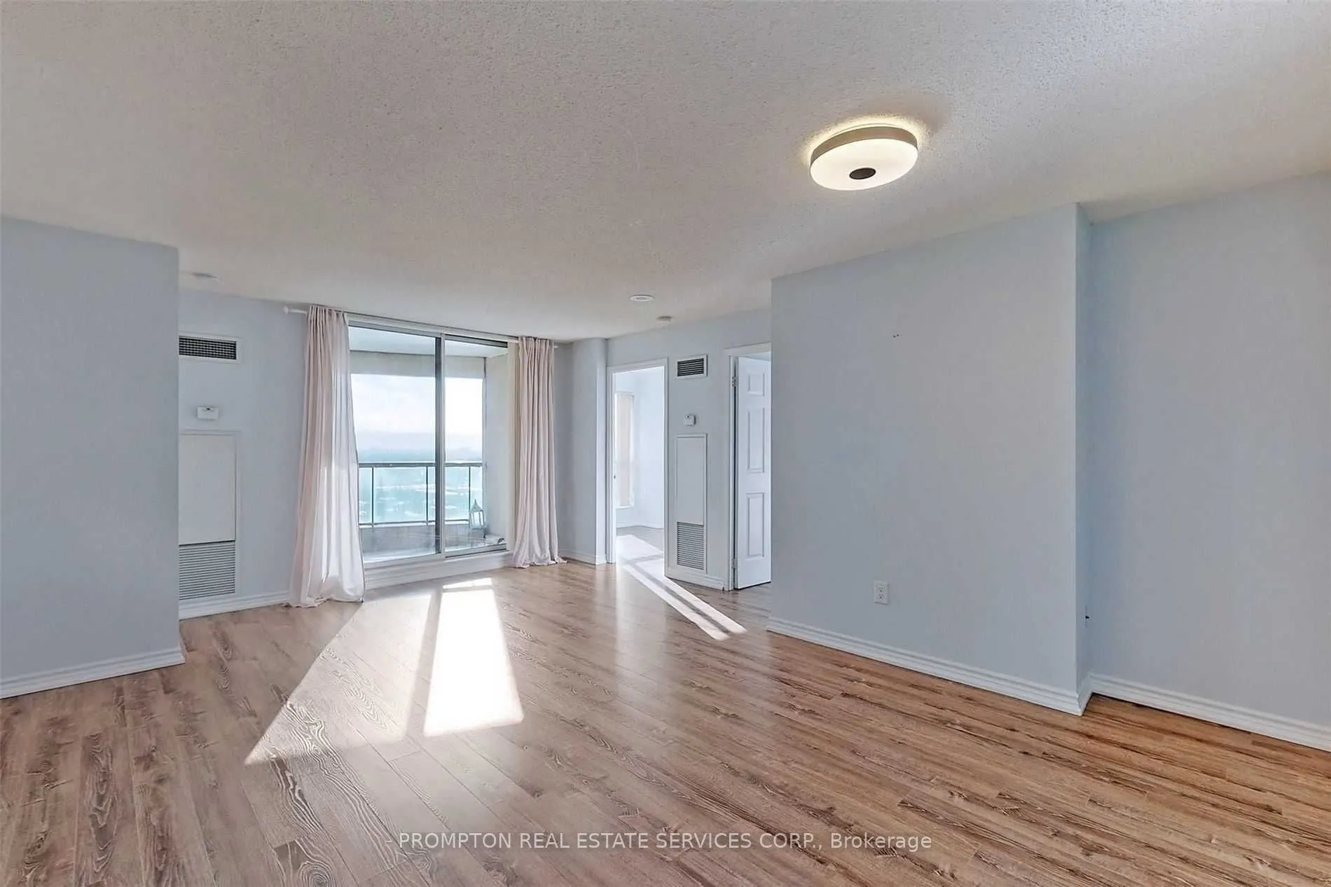 7 Lorraine Drive #2205