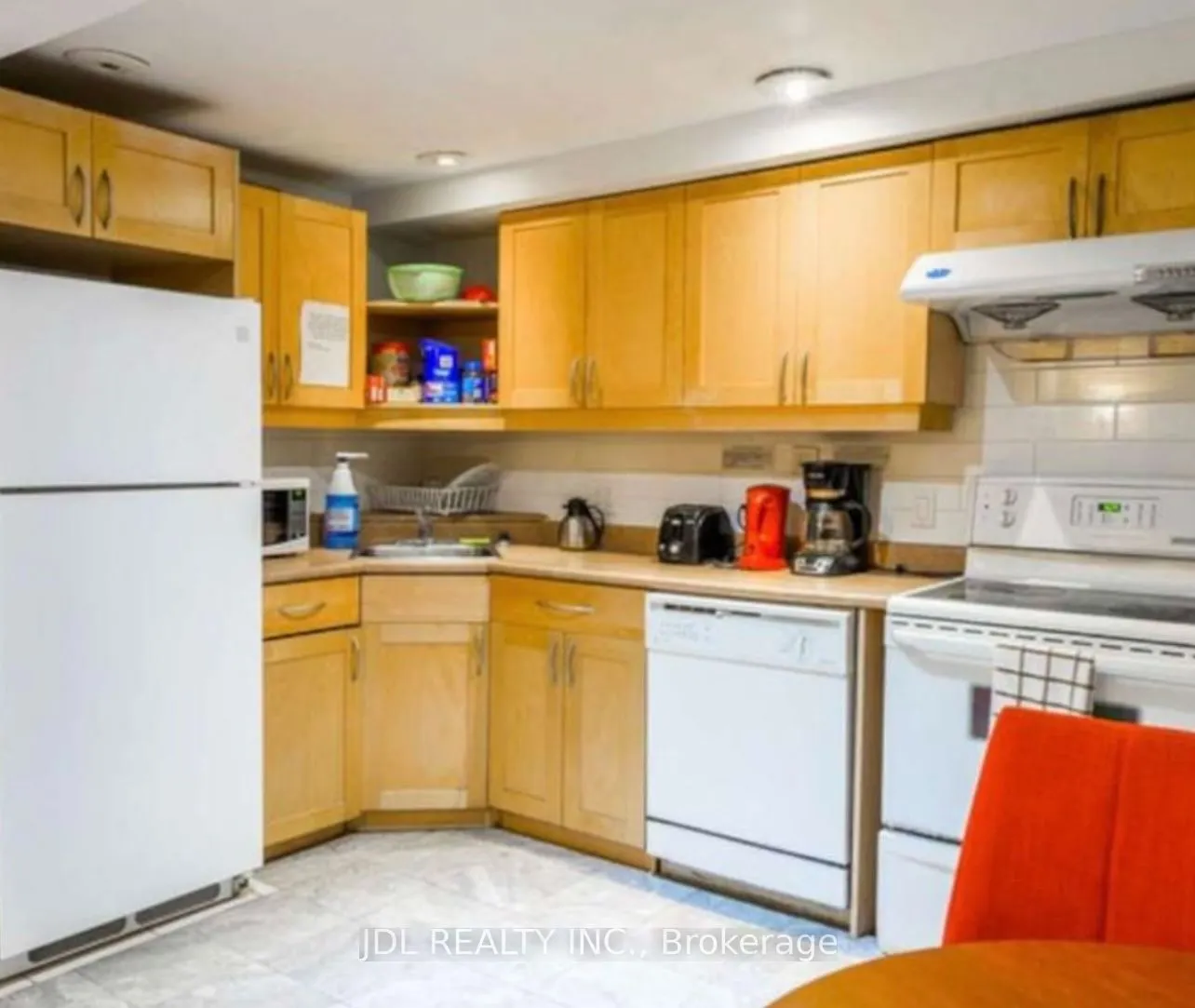 118 Shuter St Street #masterbedroomA main floor