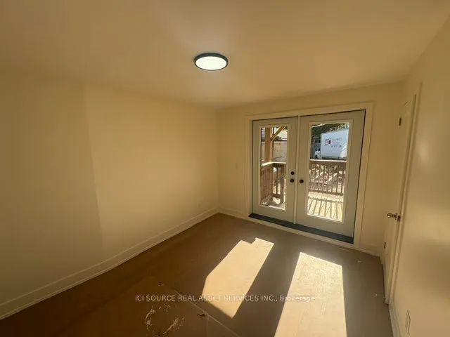 152 Brunswick Avenue #Main Floor