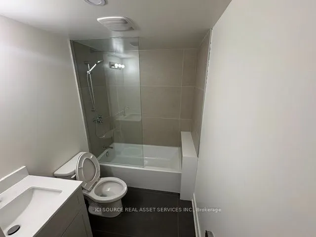 152 Brunswick Avenue #Main Floor