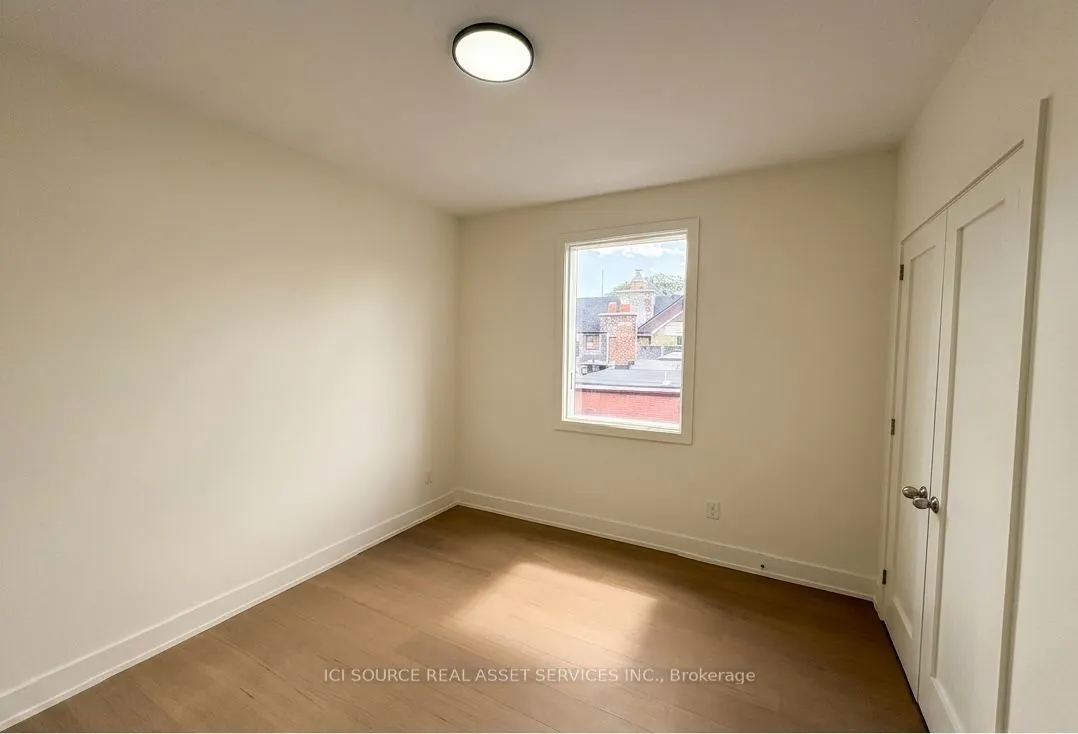 152 Brunswick Avenue #Top Floor