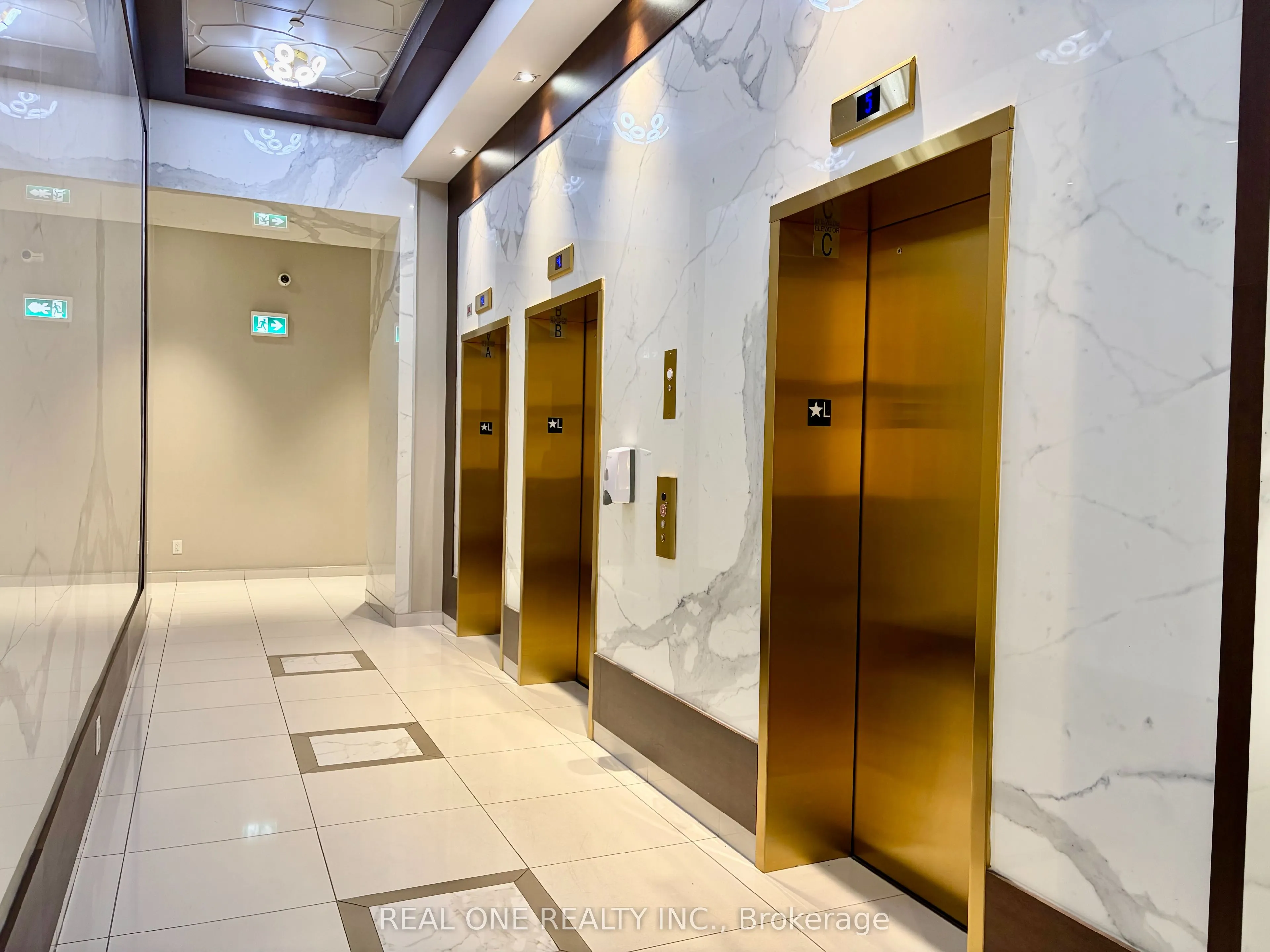 591 Sheppard Avenue E #308