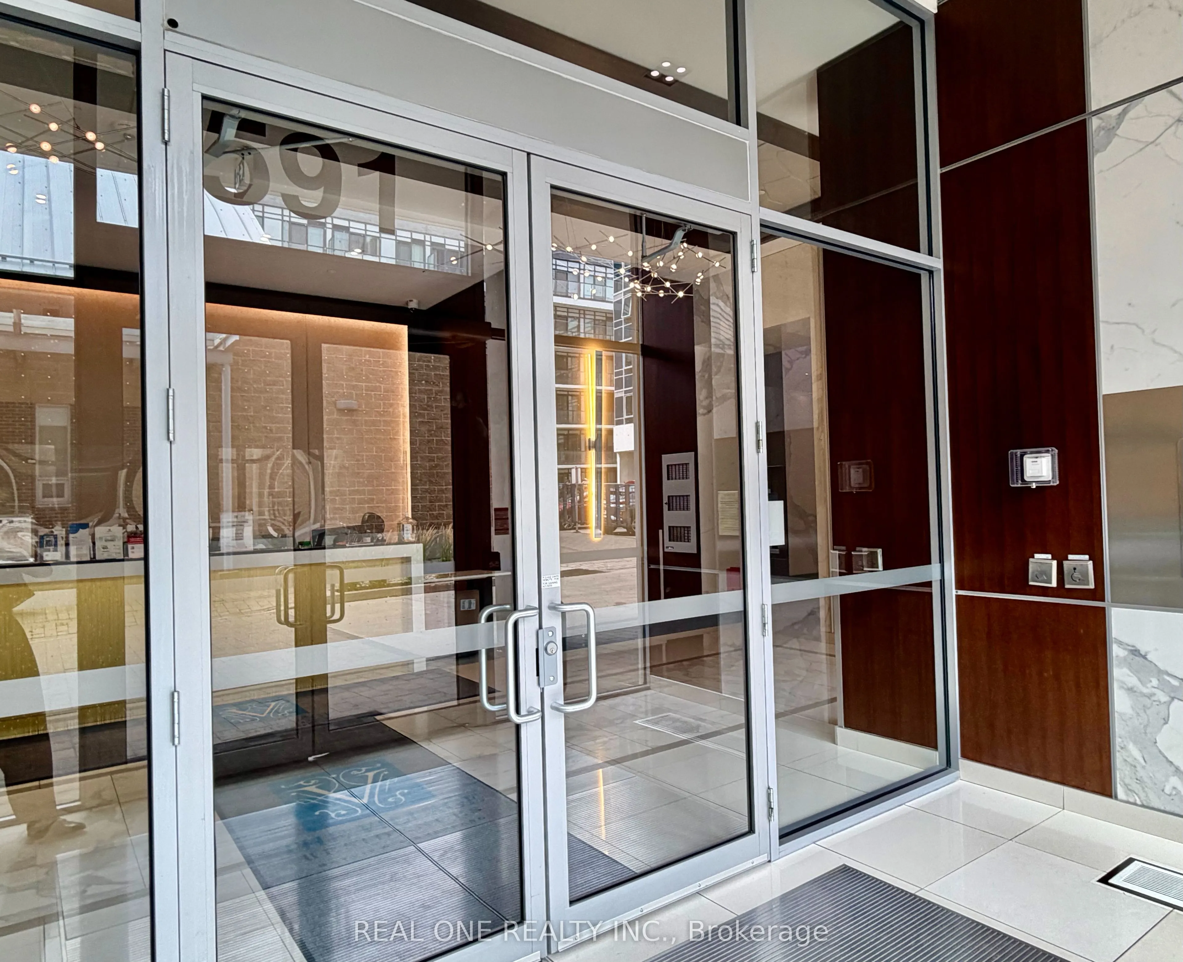591 Sheppard Avenue E #308