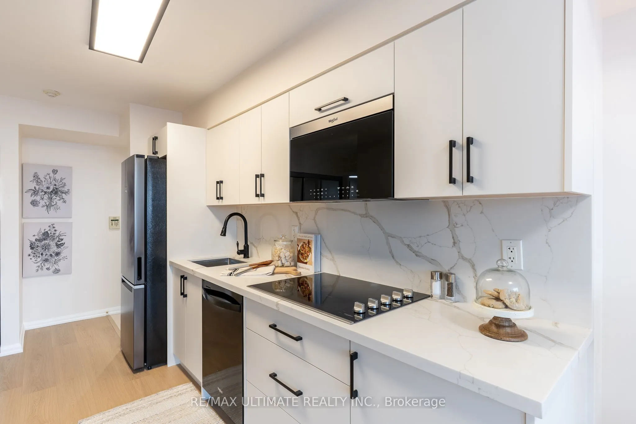 111 Elizabeth Street #627