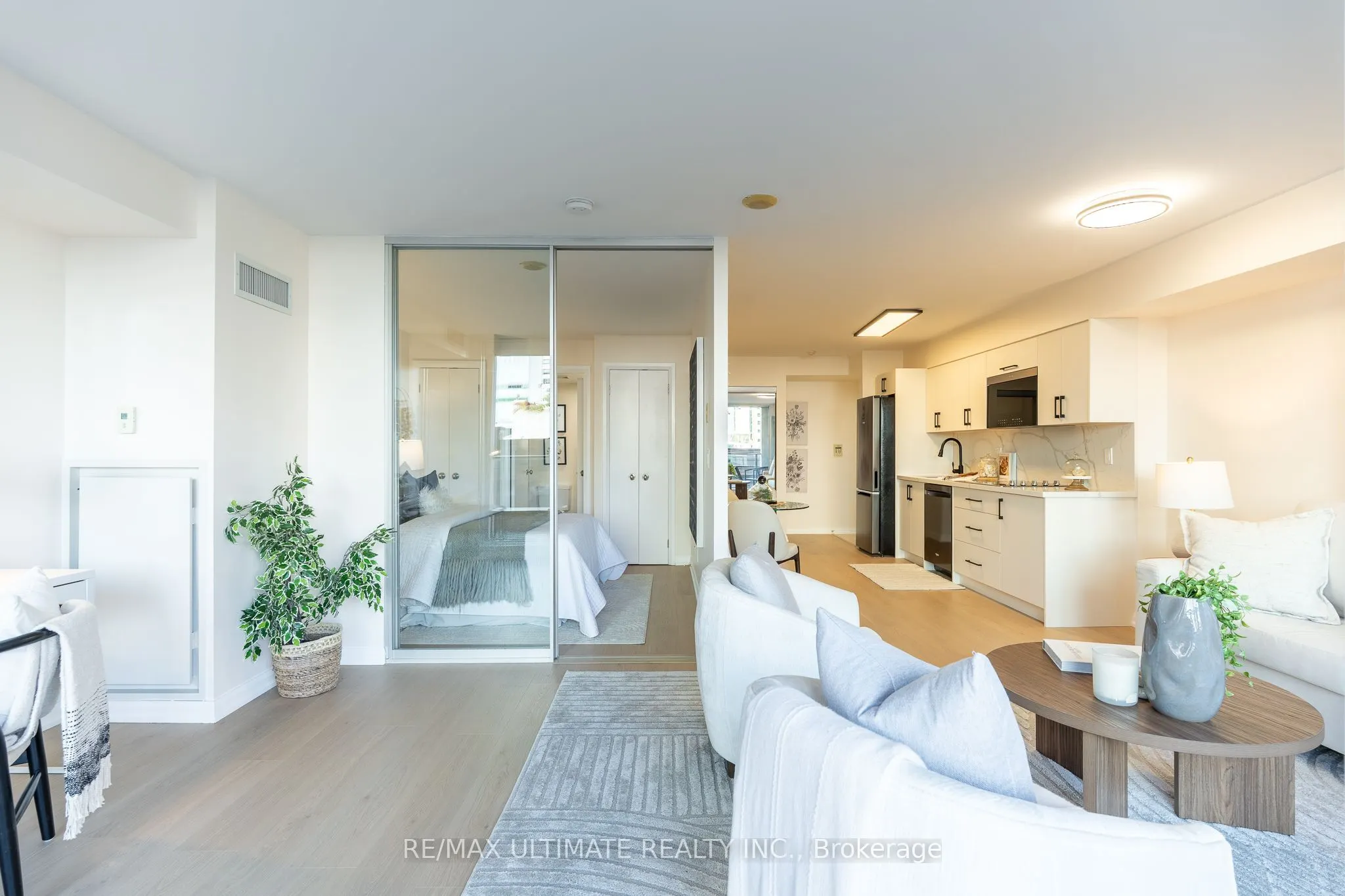 111 Elizabeth Street #627