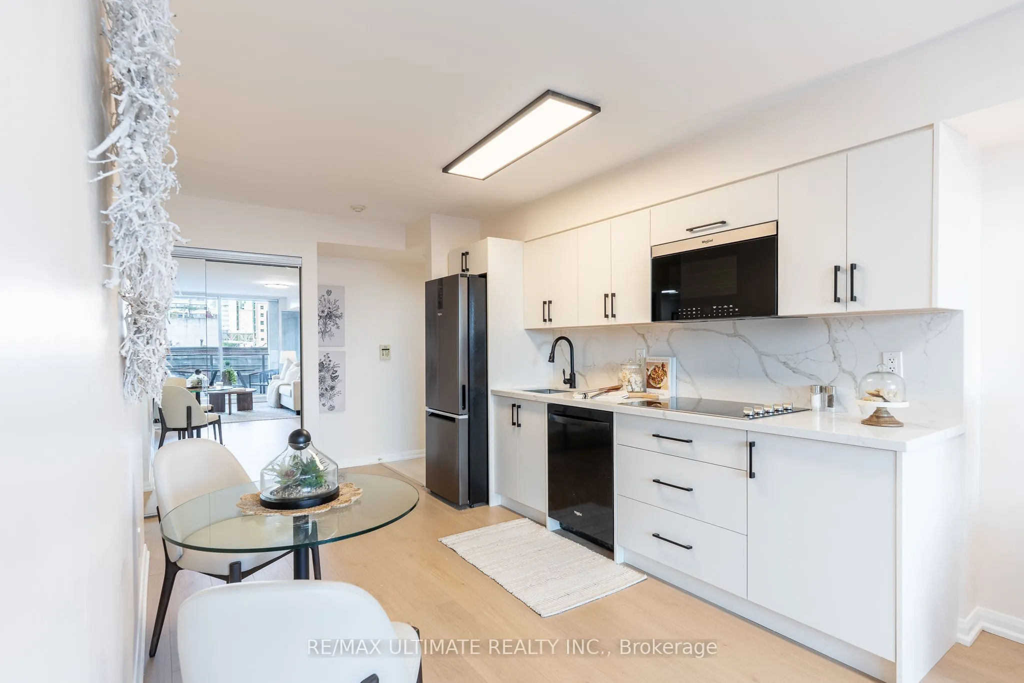 111 Elizabeth Street #627