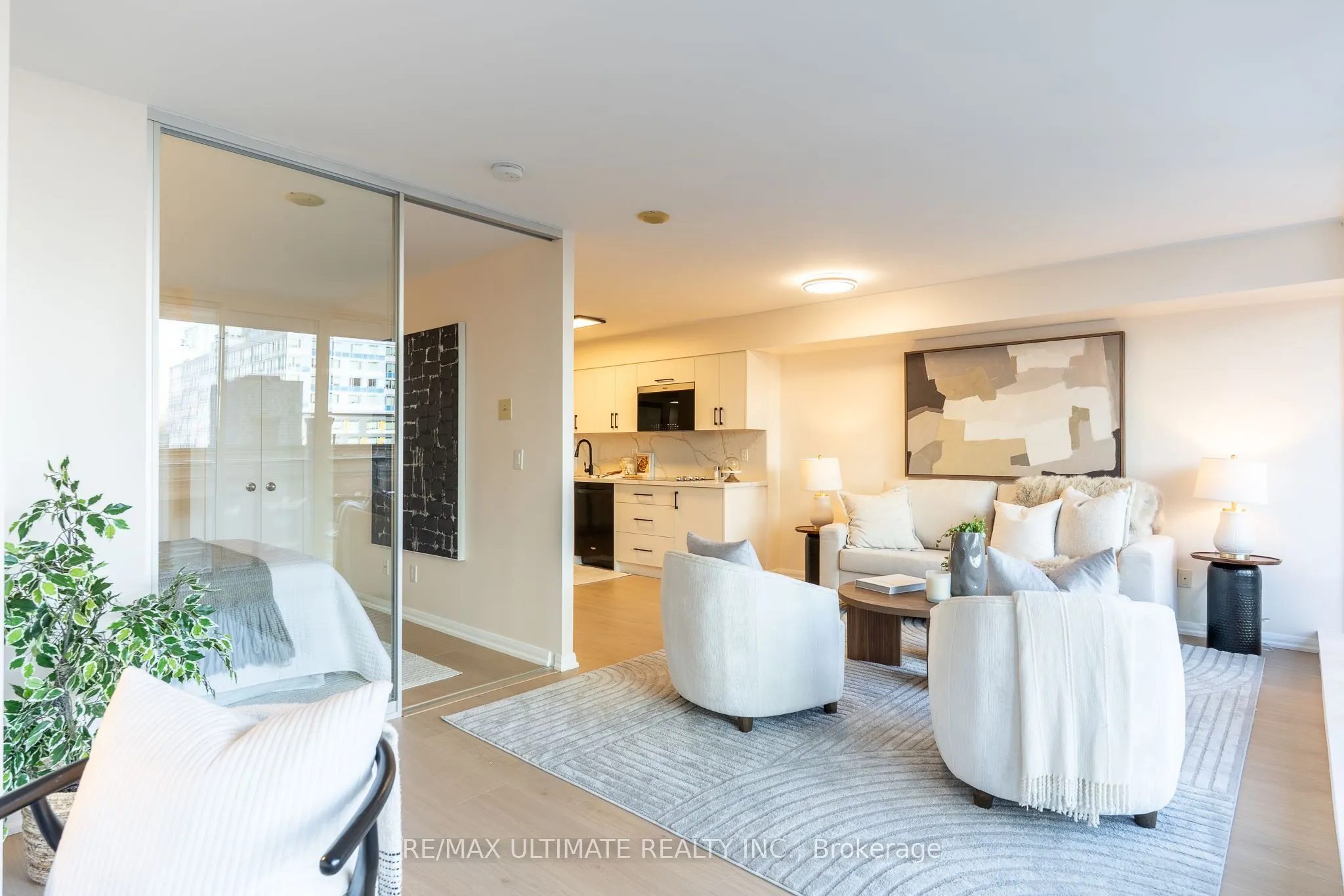 111 Elizabeth Street #627