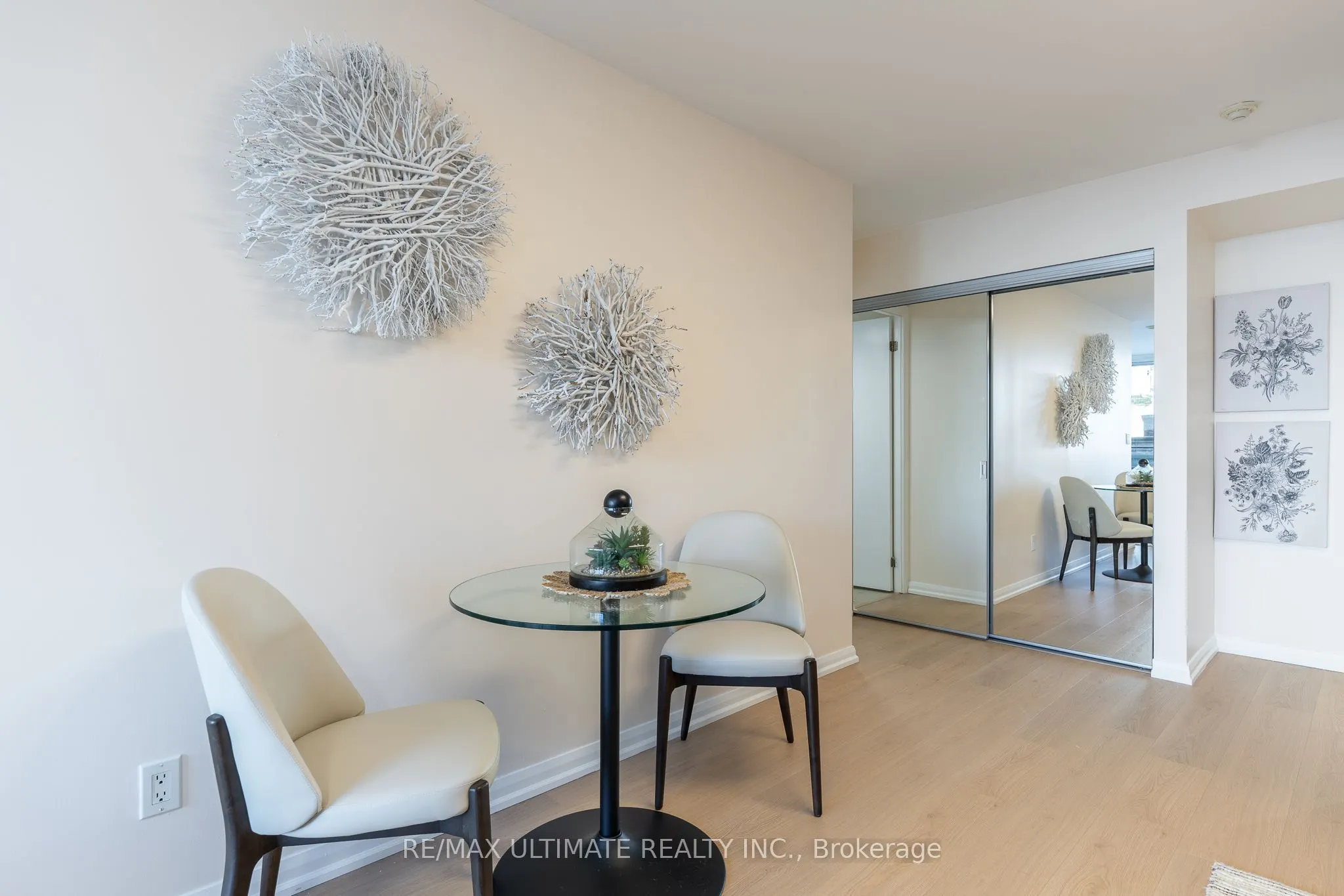 111 Elizabeth Street #627