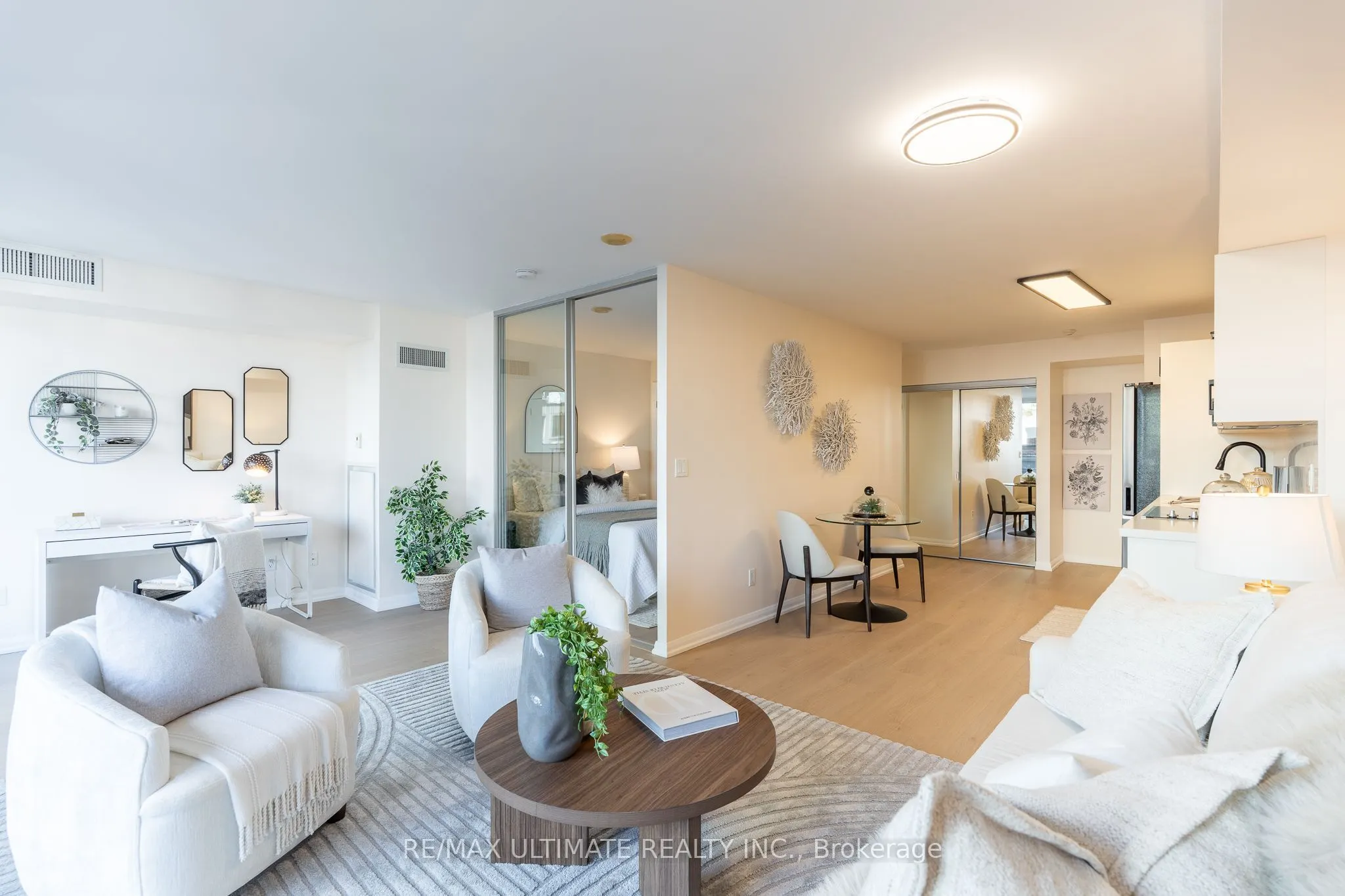 111 Elizabeth Street #627