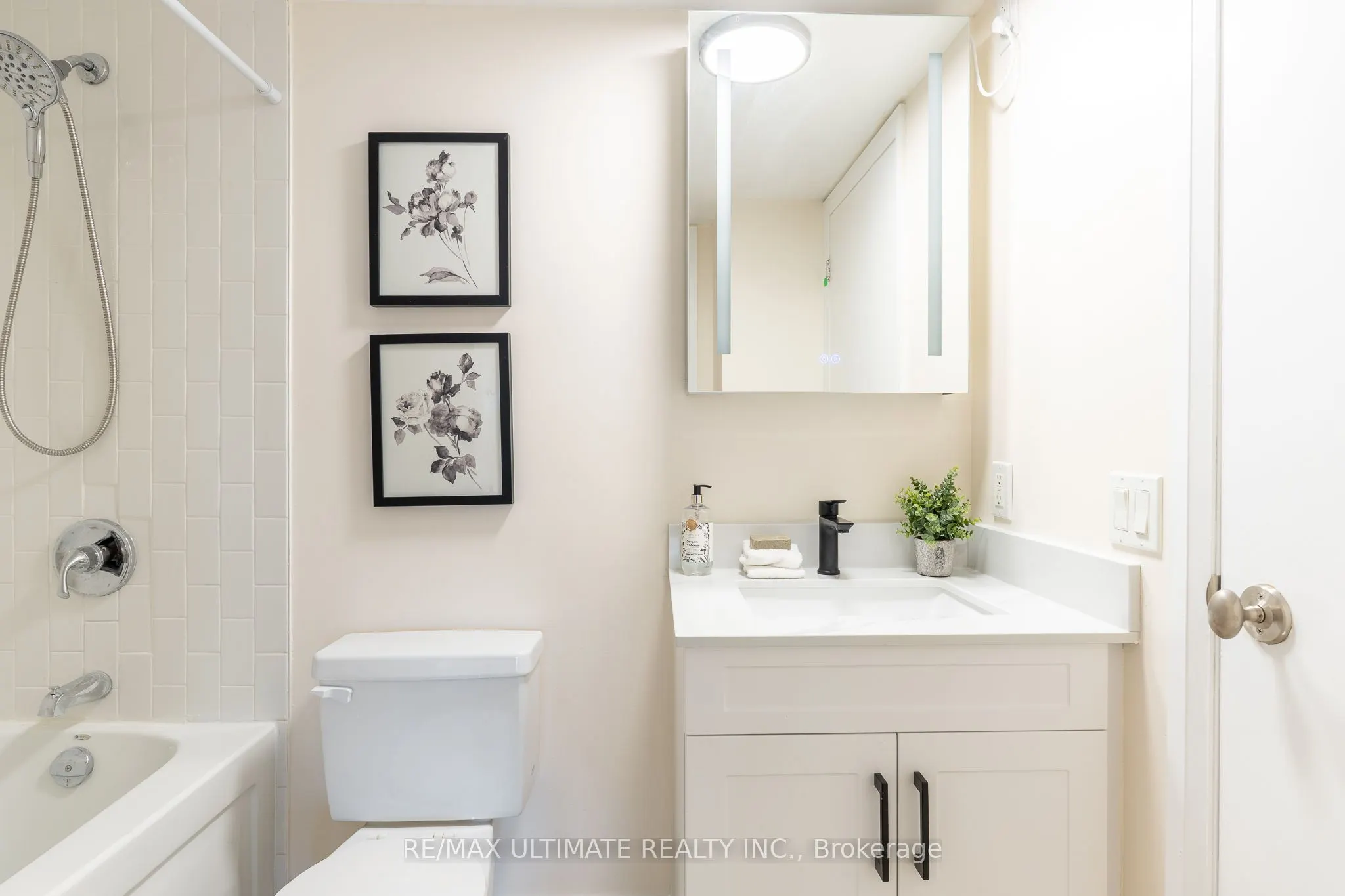 111 Elizabeth Street #627