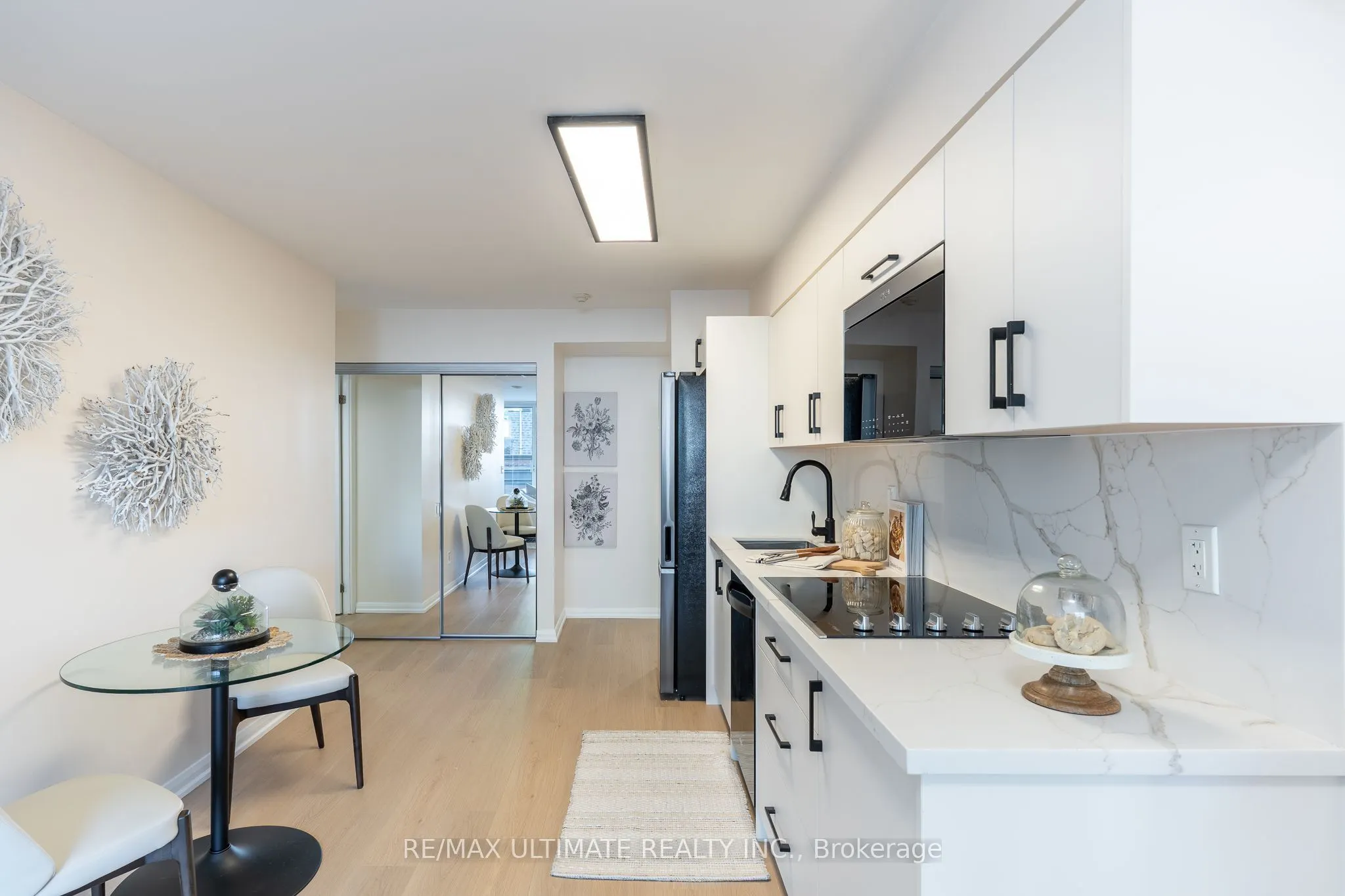 111 Elizabeth Street #627