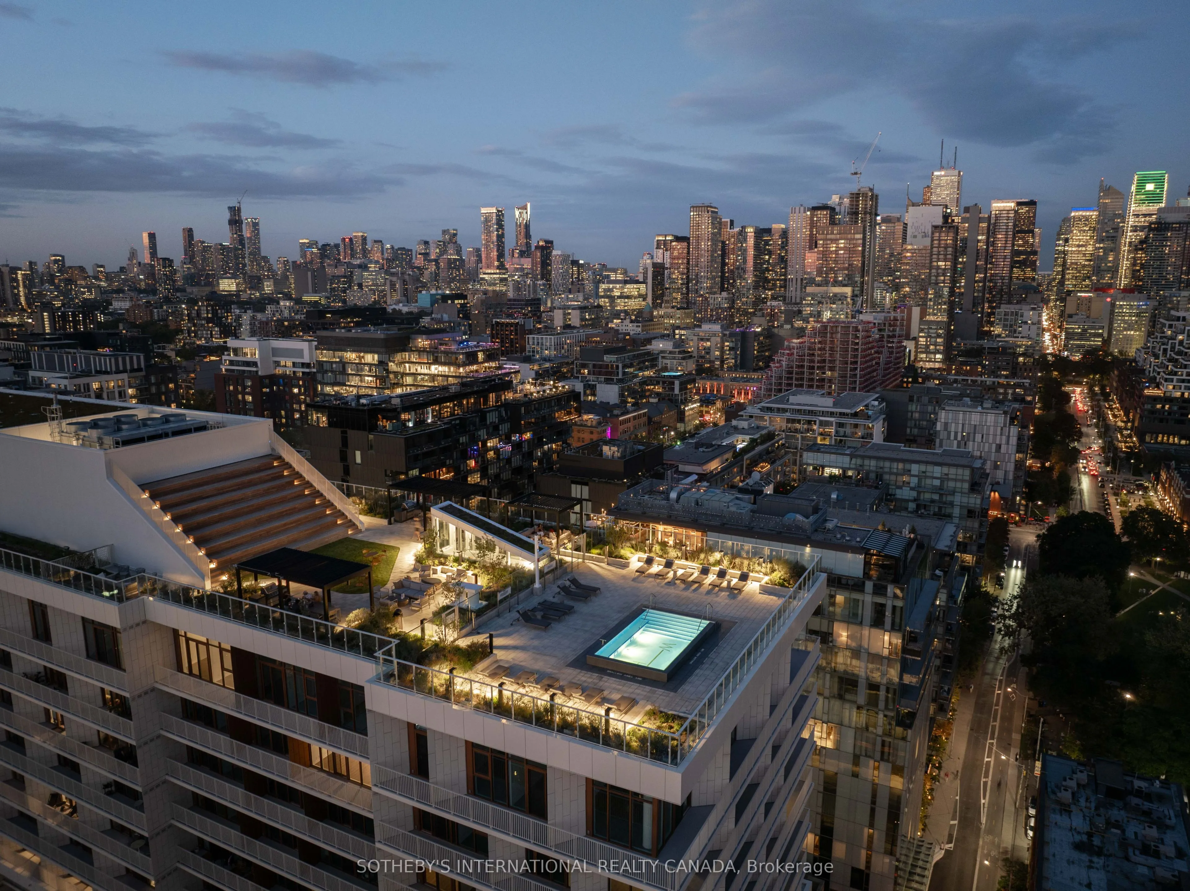 88 Bathurst Street #612