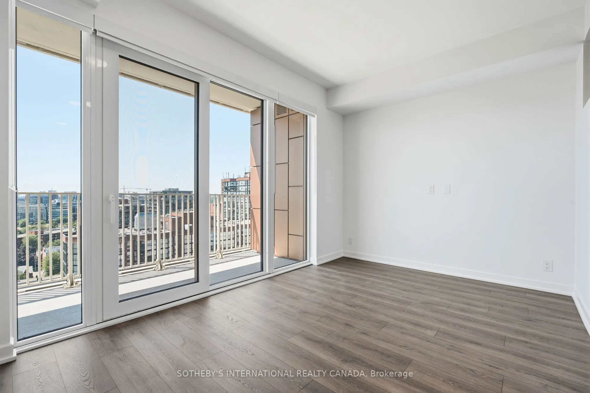 88 Bathurst Street #612