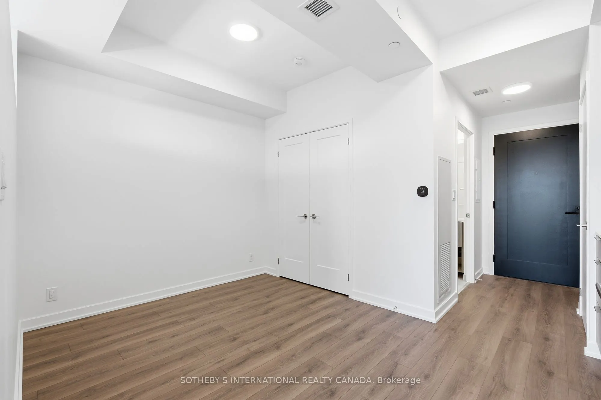 88 Bathurst Street #612