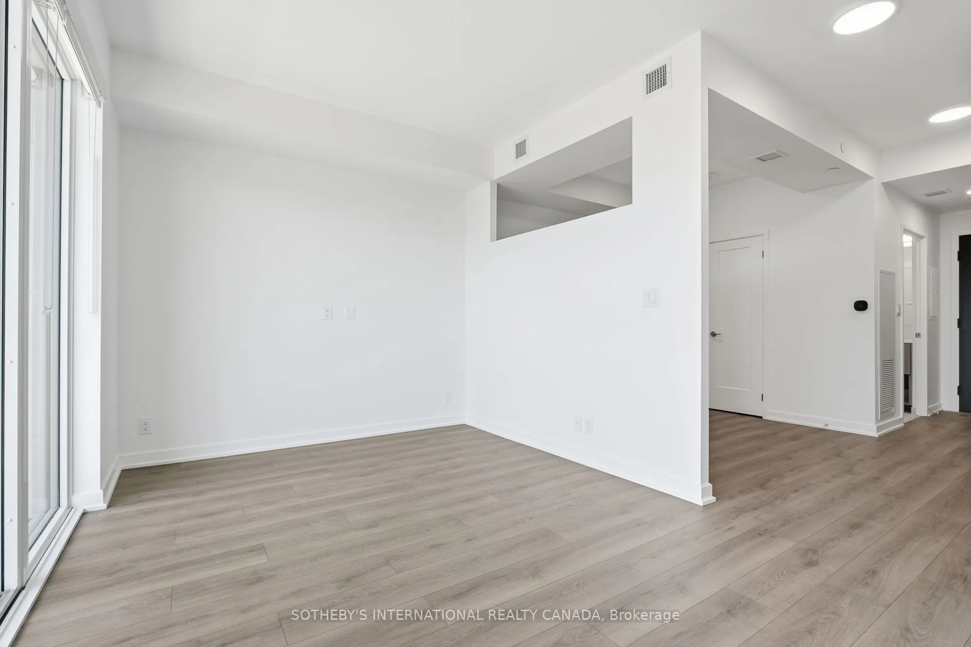 88 Bathurst Street #612