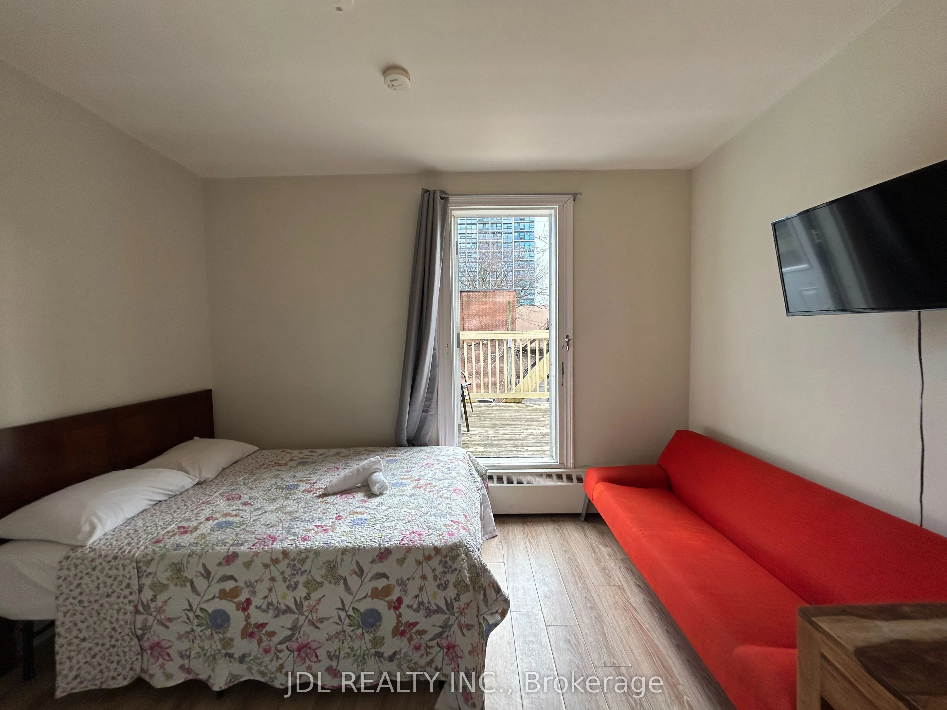 3 Pembroke St Street #Two-BedroomUnit 2nd Floor