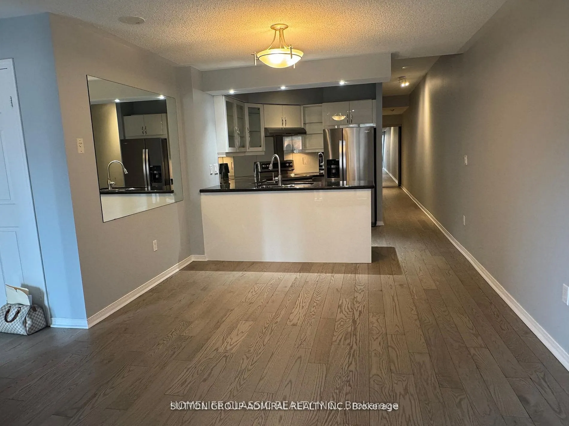 909 Bay Street #905