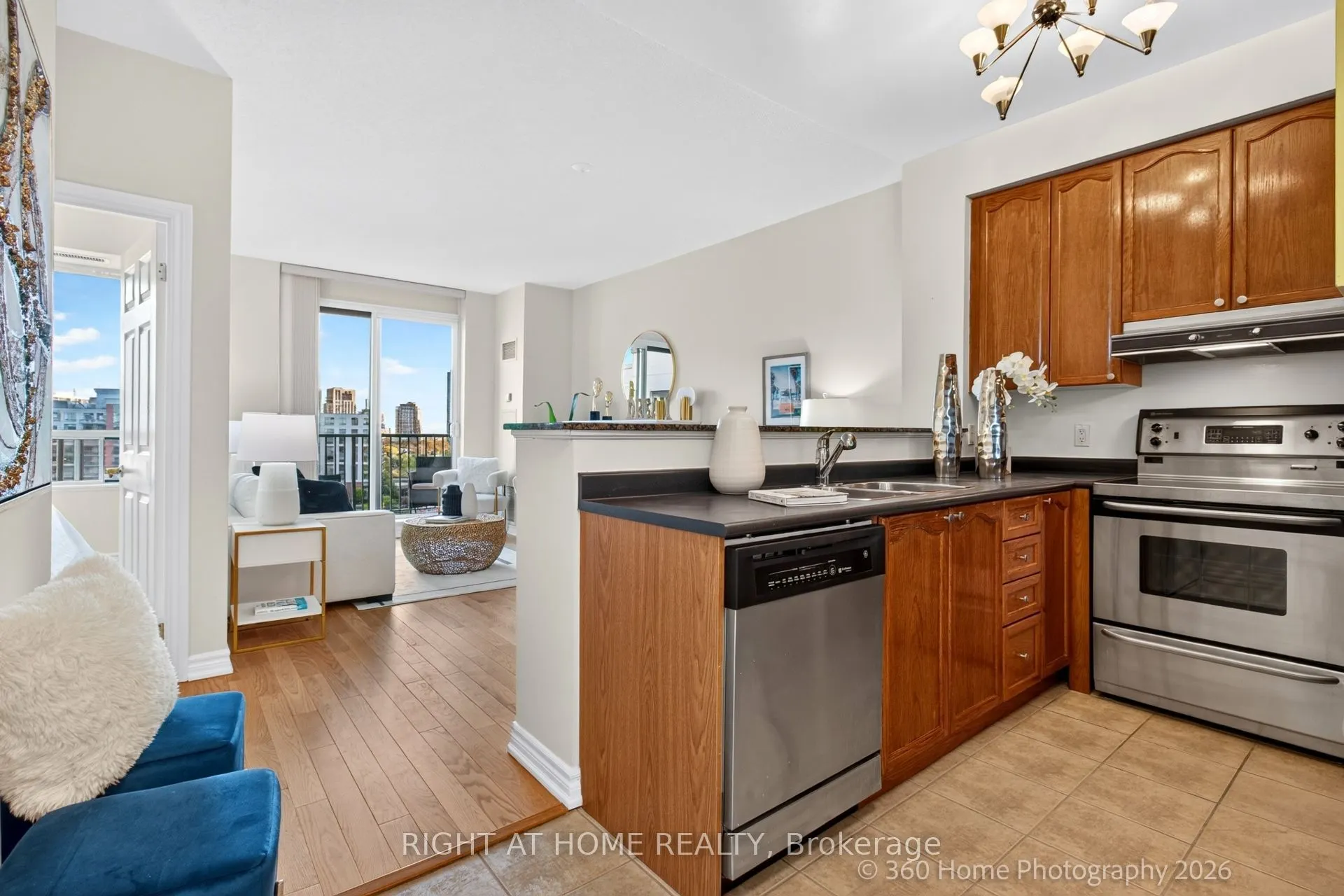 16 Dallimore Circle #PH2