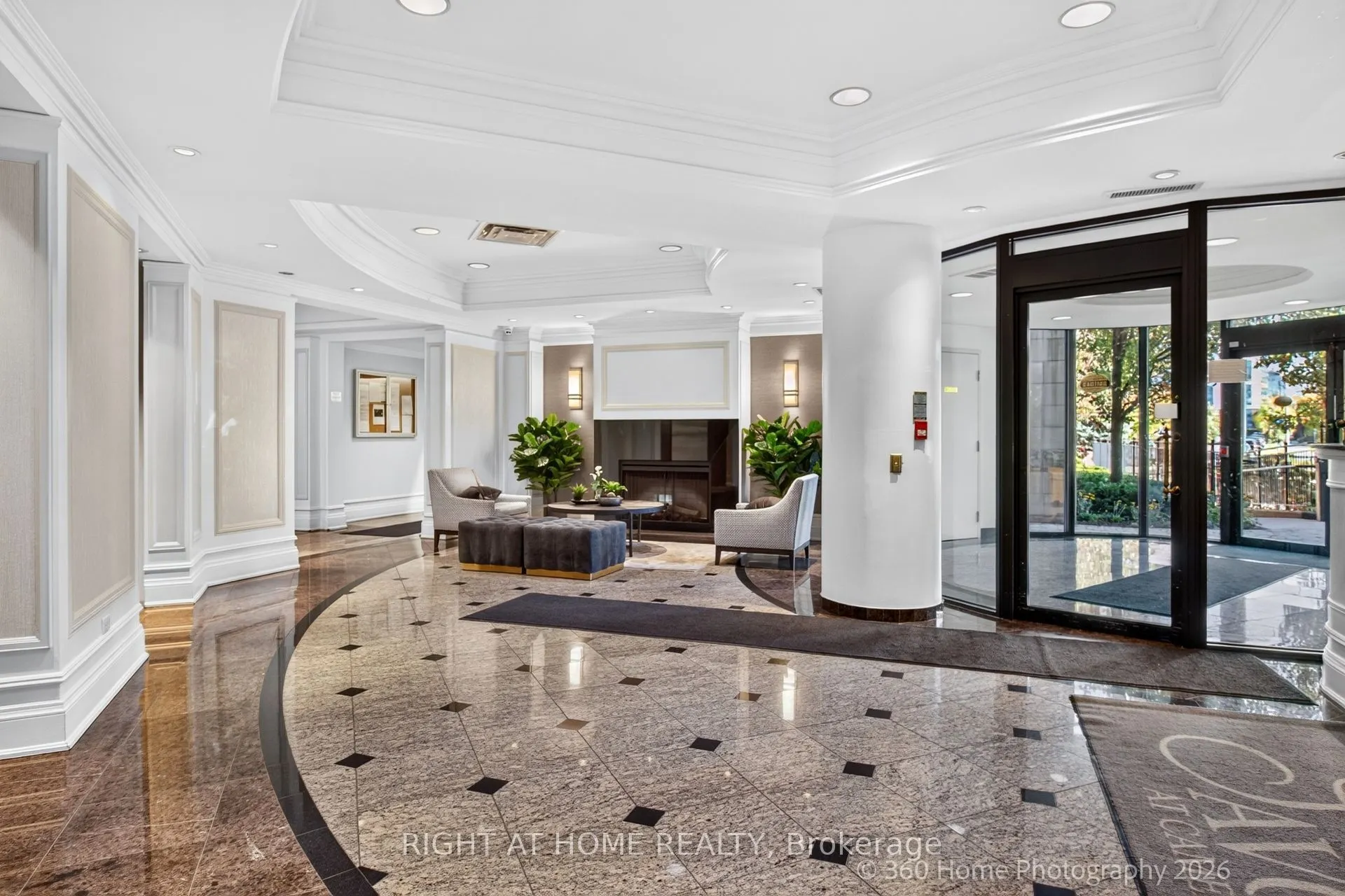 16 Dallimore Circle #PH2