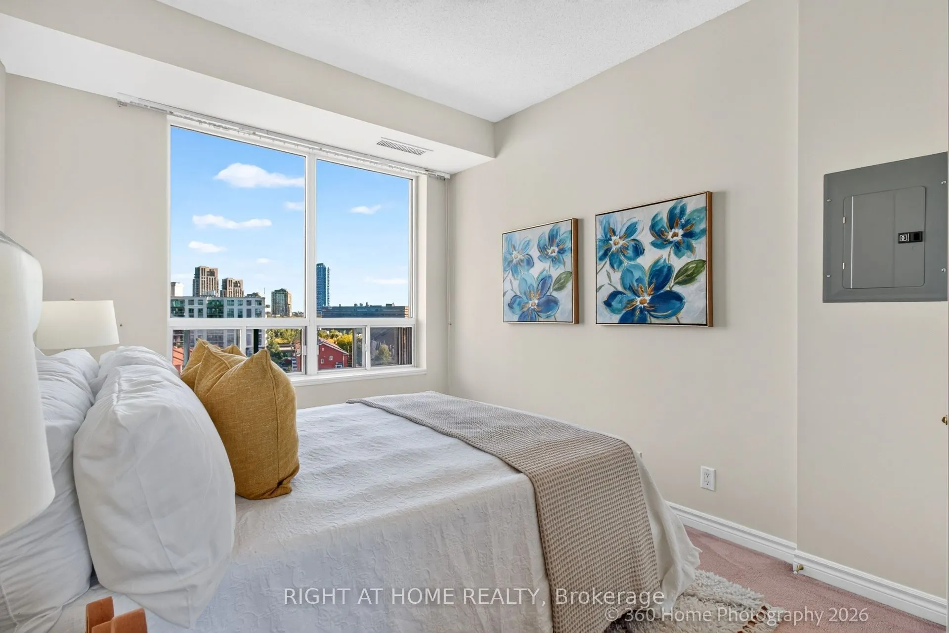 16 Dallimore Circle #PH2
