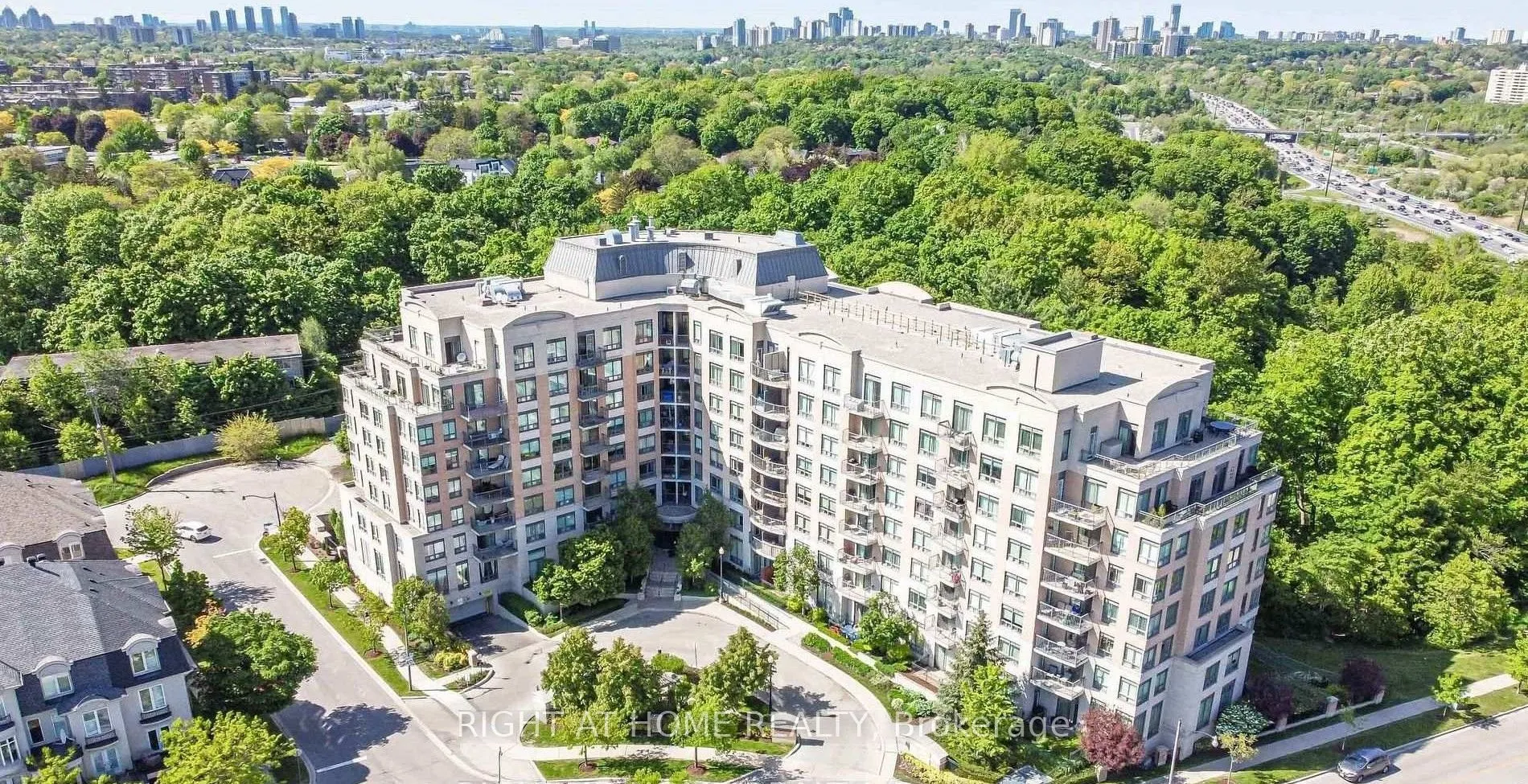 16 Dallimore Circle #PH2