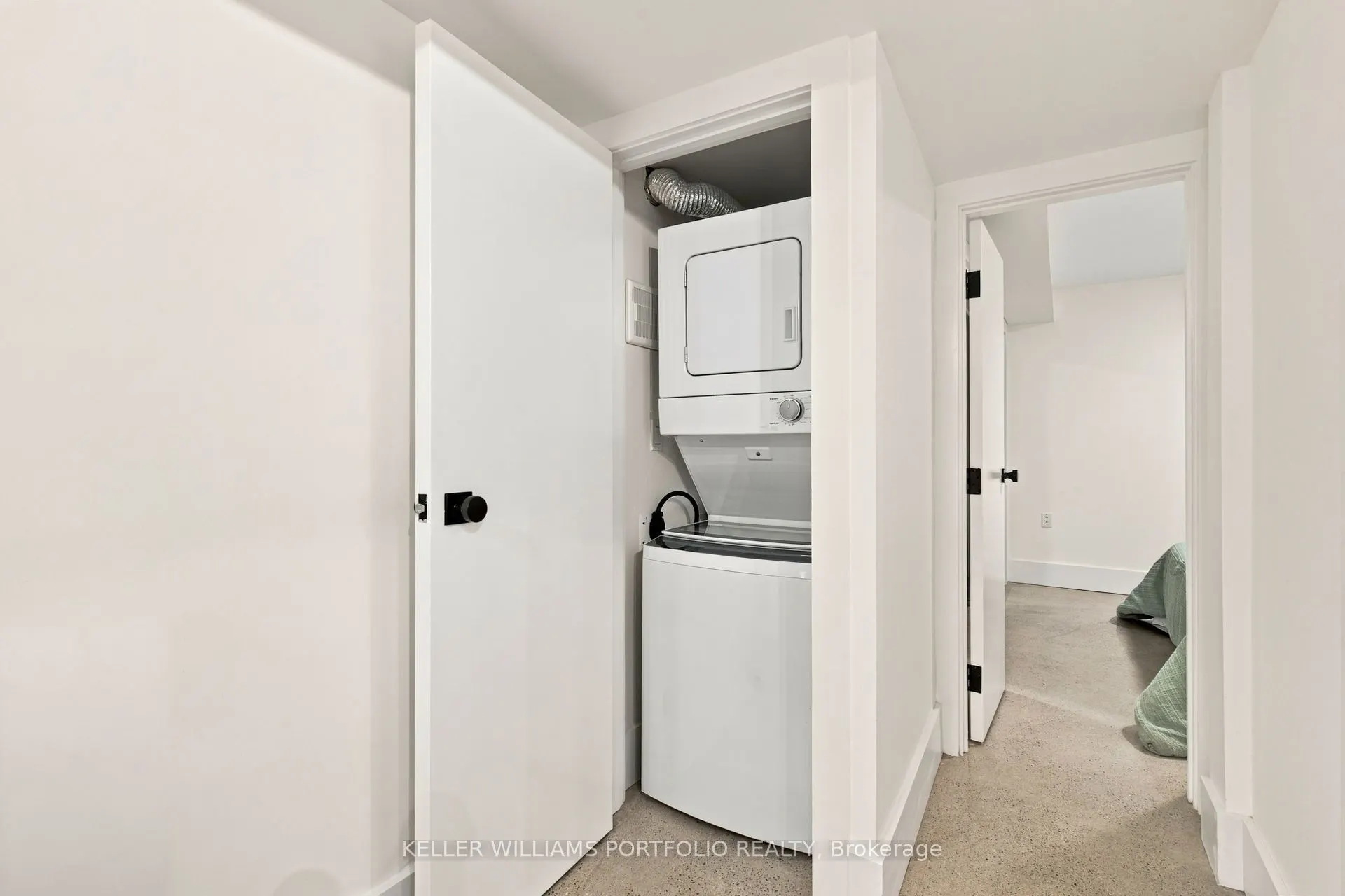 173 Beatrice Street #Lower