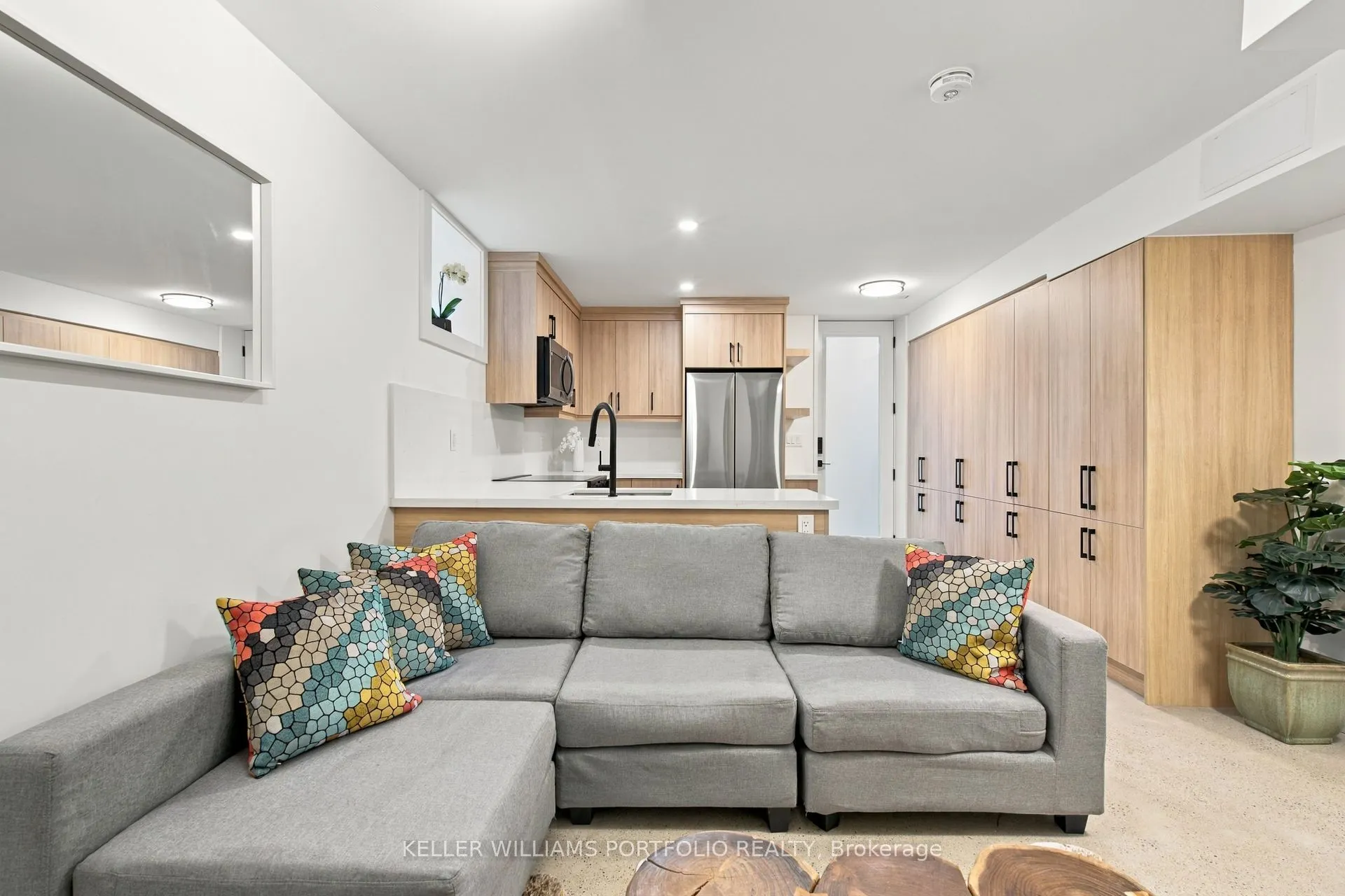 173 Beatrice Street #Lower
