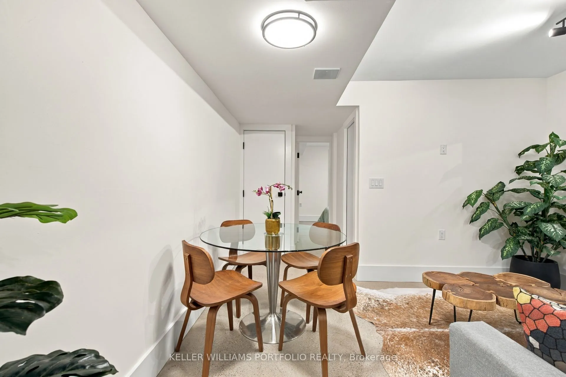 173 Beatrice Street #Lower