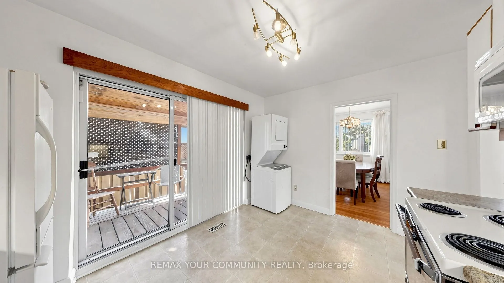 487 Hounslow Avenue