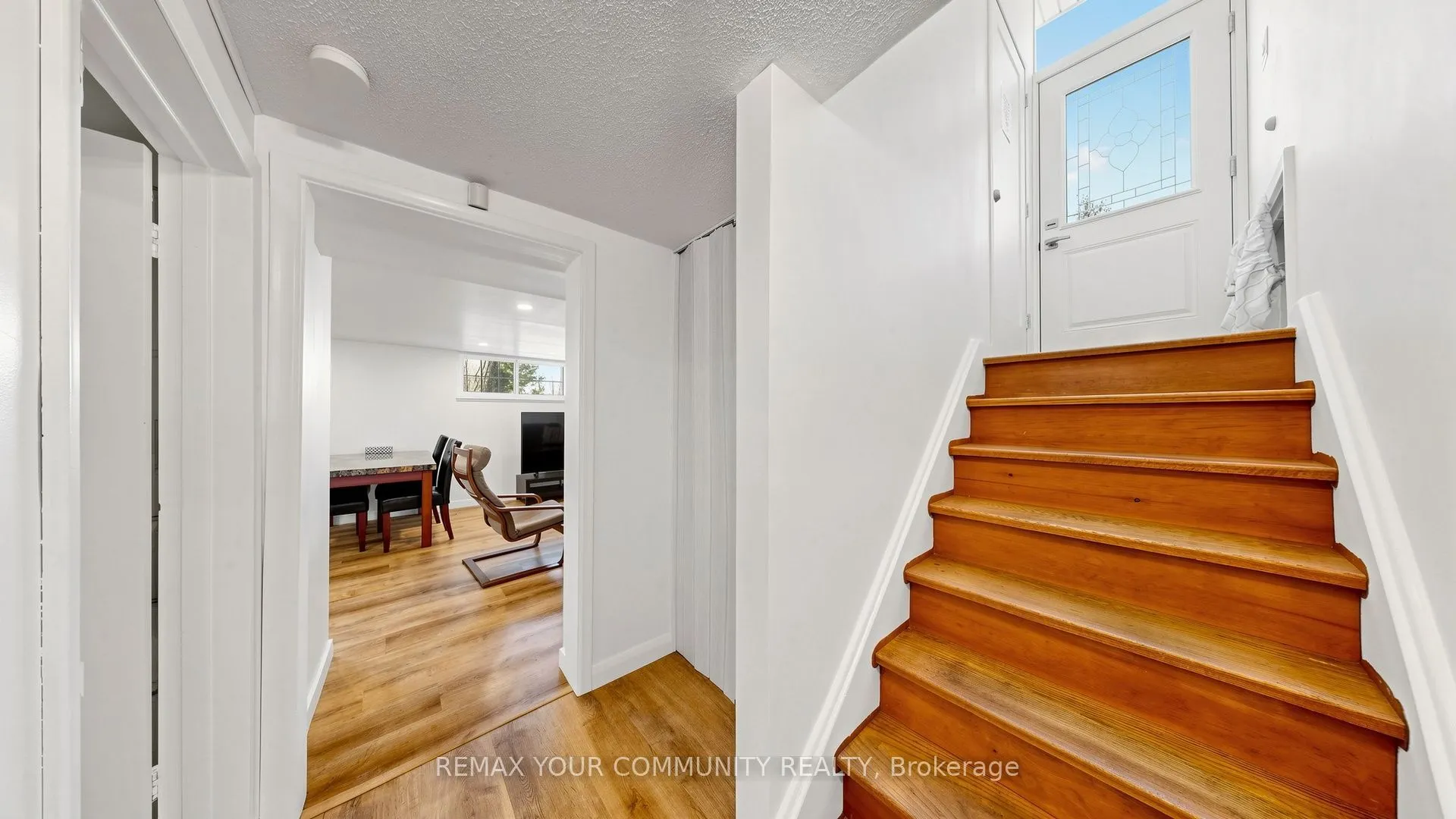 487 Hounslow Avenue