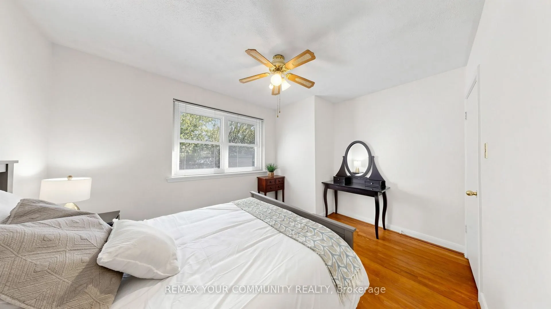 487 Hounslow Avenue