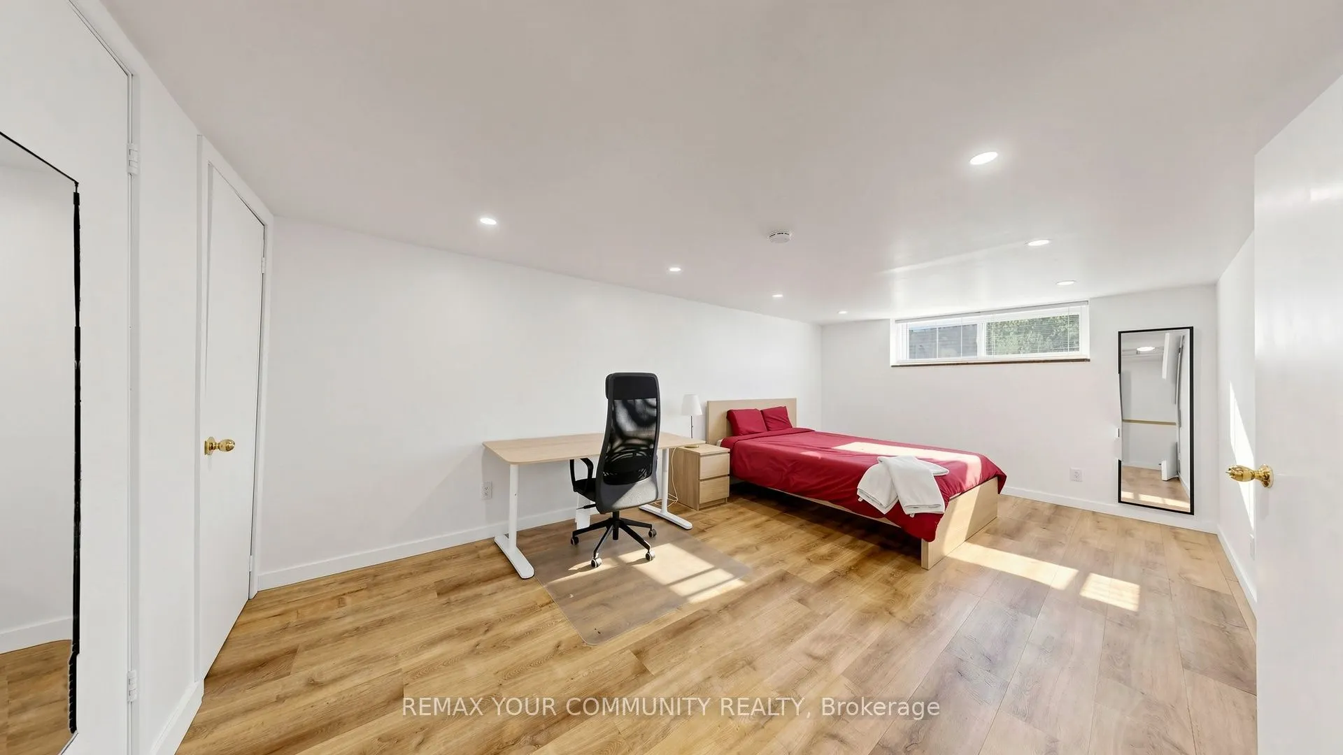 487 Hounslow Avenue