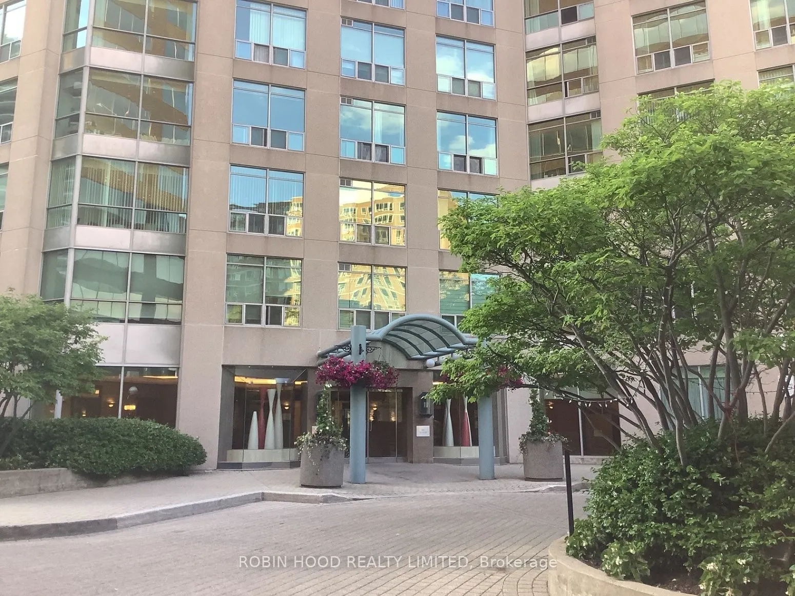 942 Yonge Street #1005