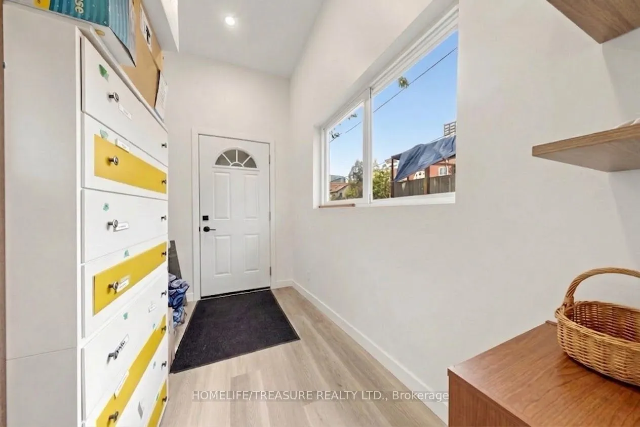 198 McCaul Street
