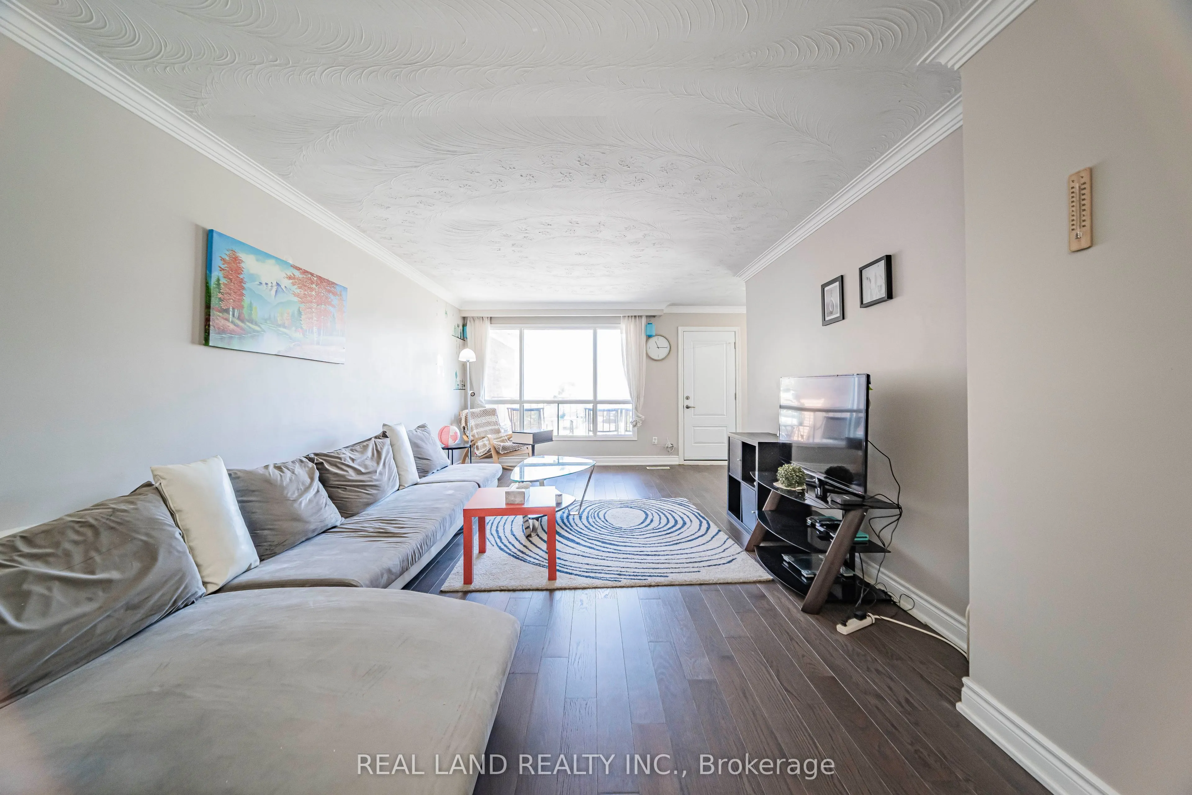 37 Pawnee Avenue