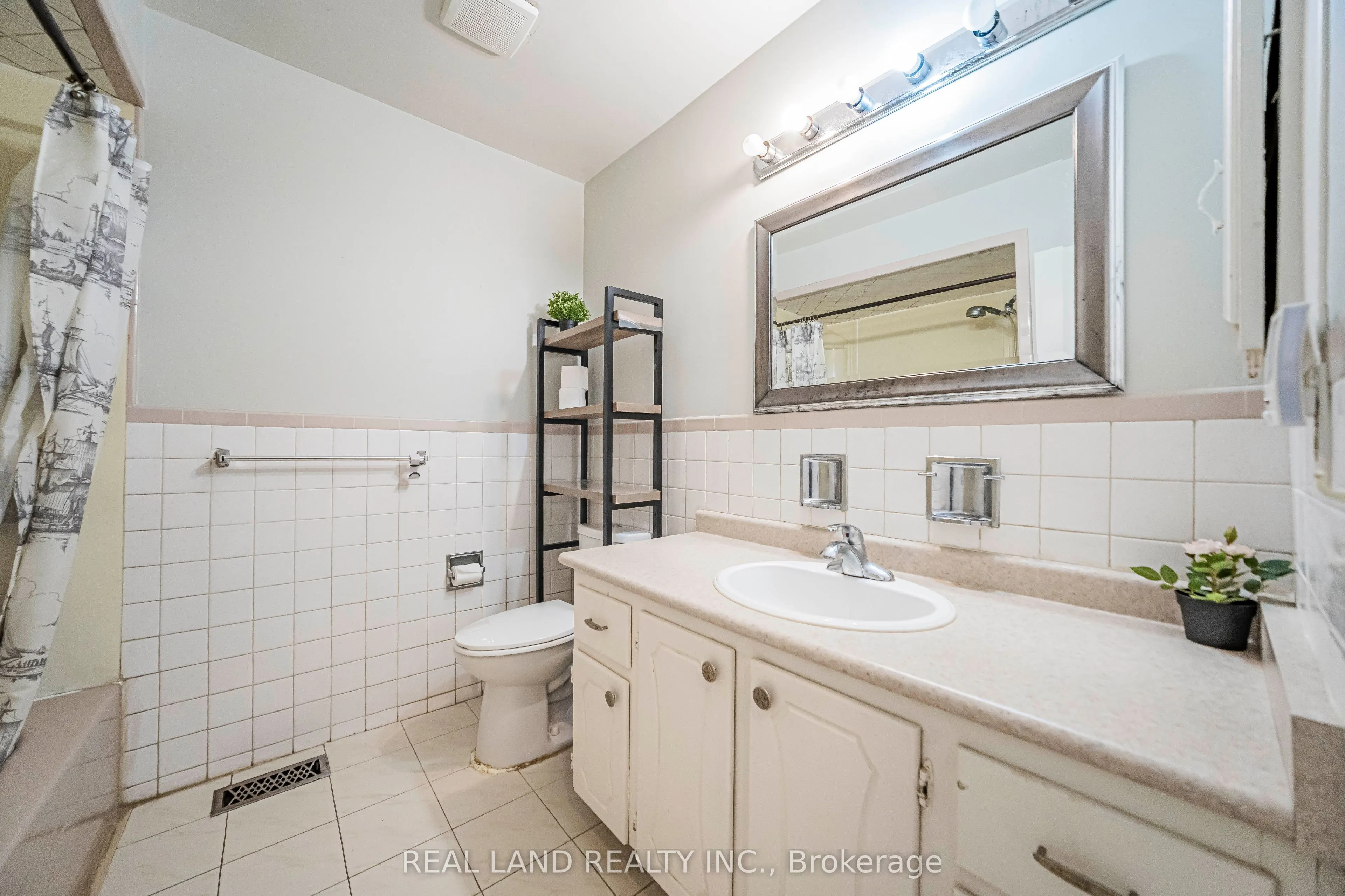 37 Pawnee Avenue