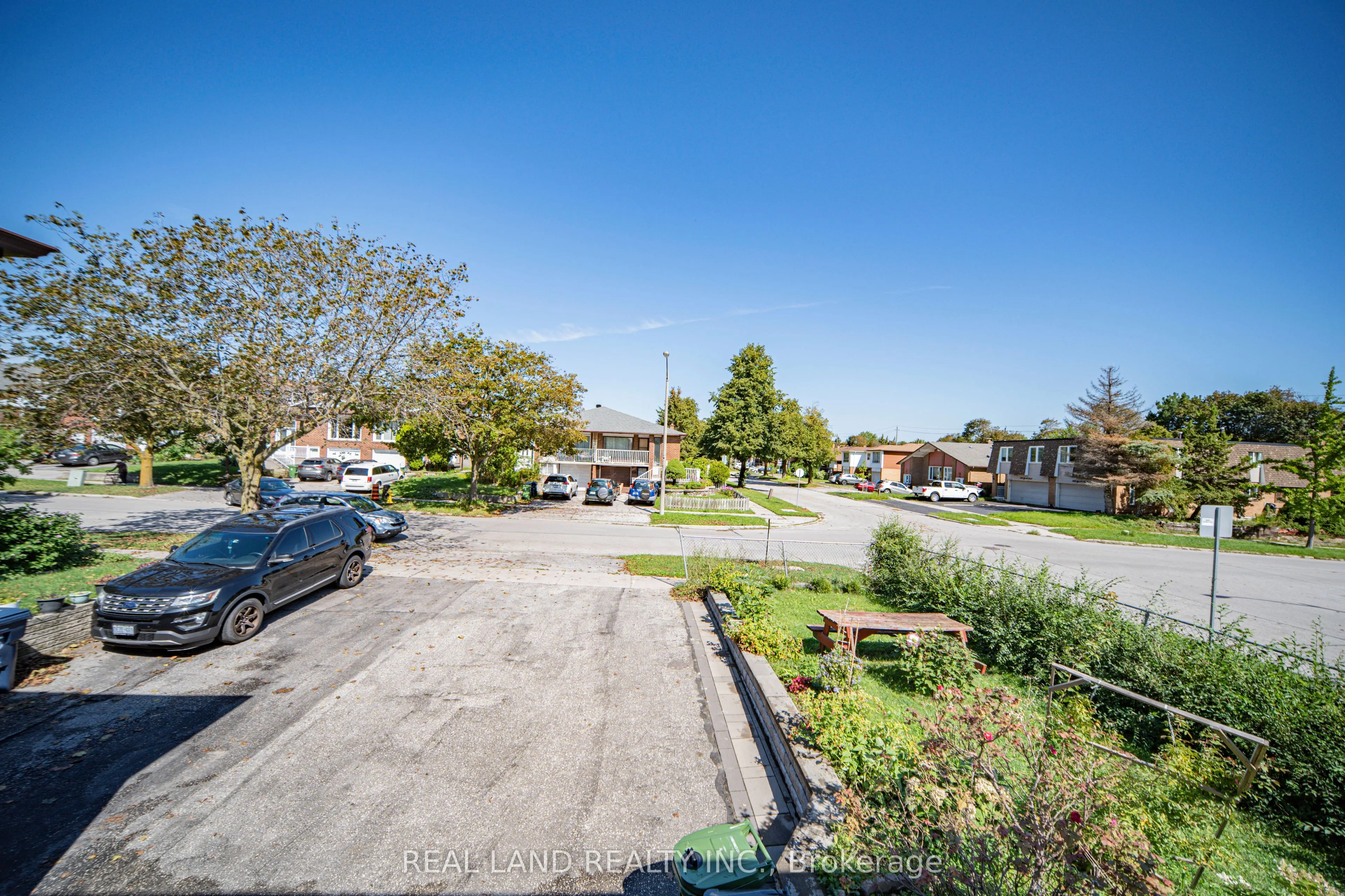 37 Pawnee Avenue