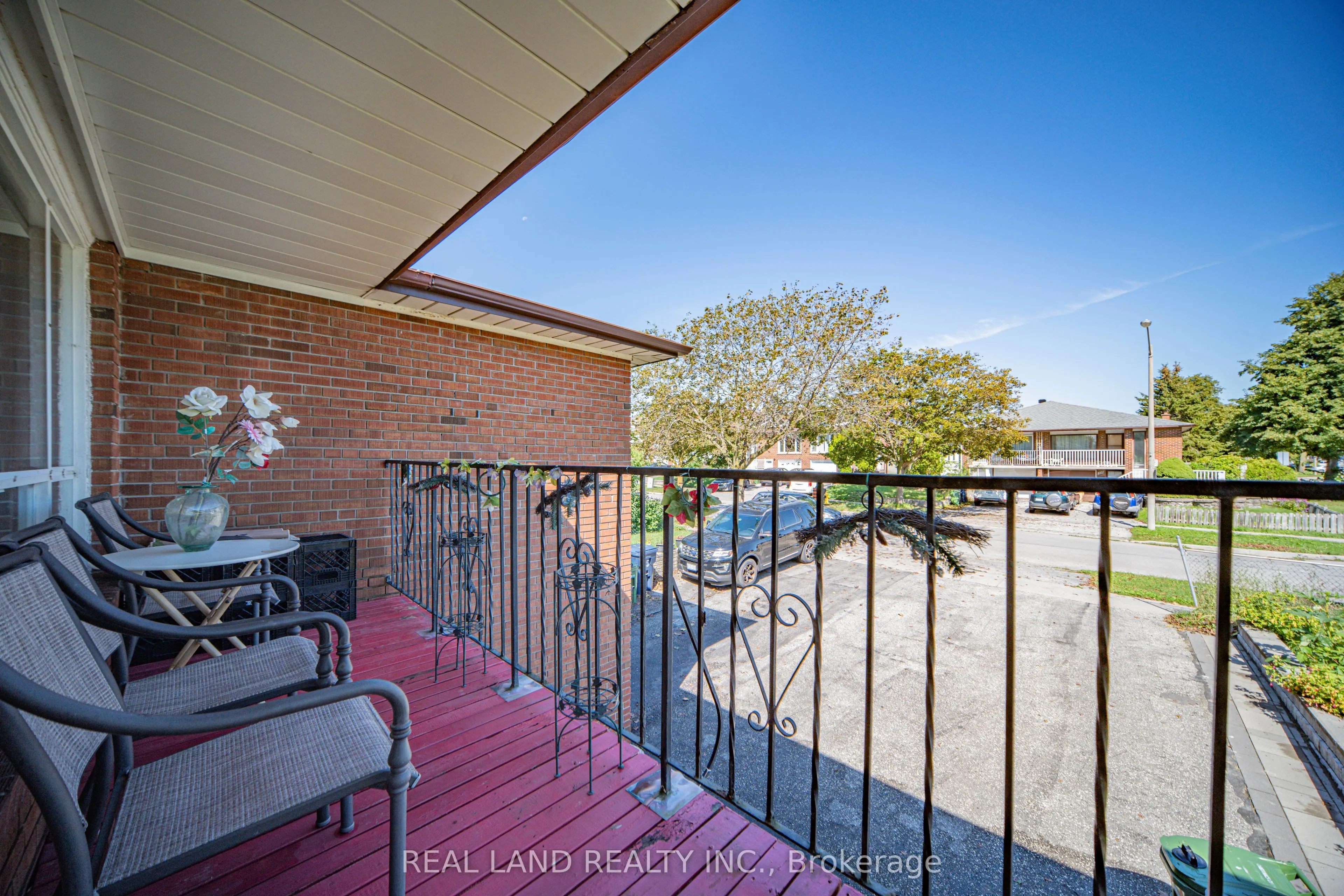 37 Pawnee Avenue
