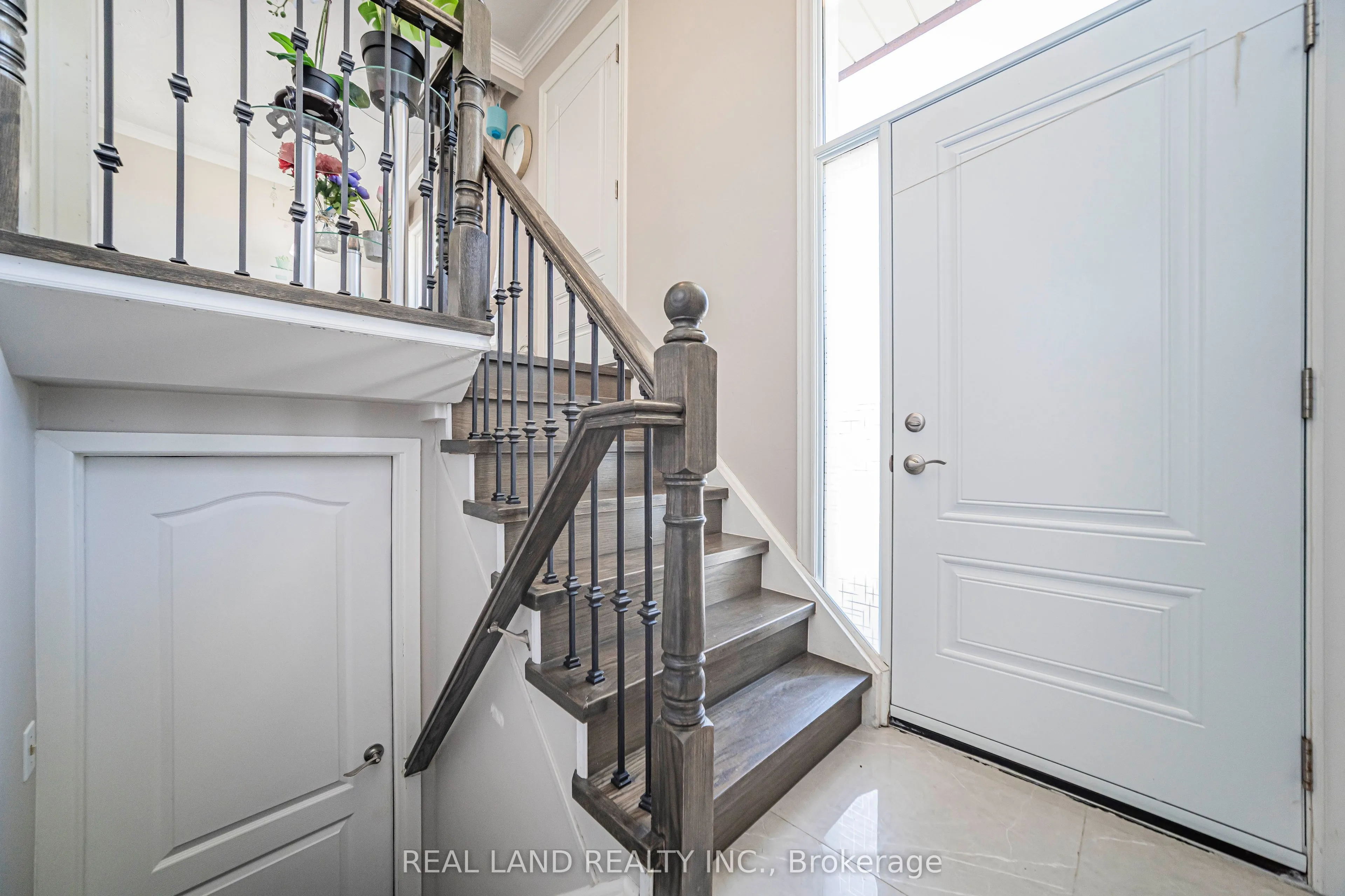 37 Pawnee Avenue