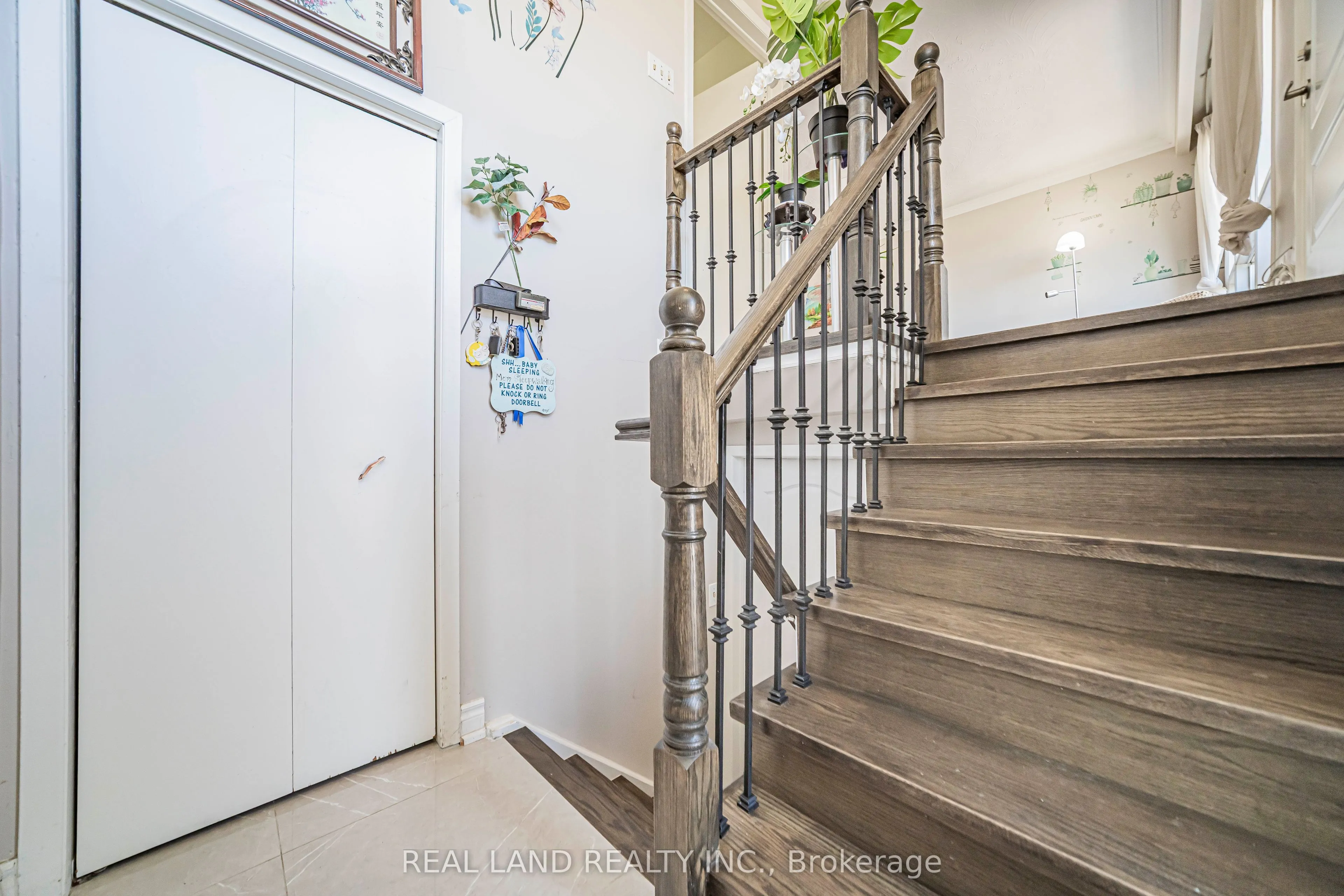 37 Pawnee Avenue