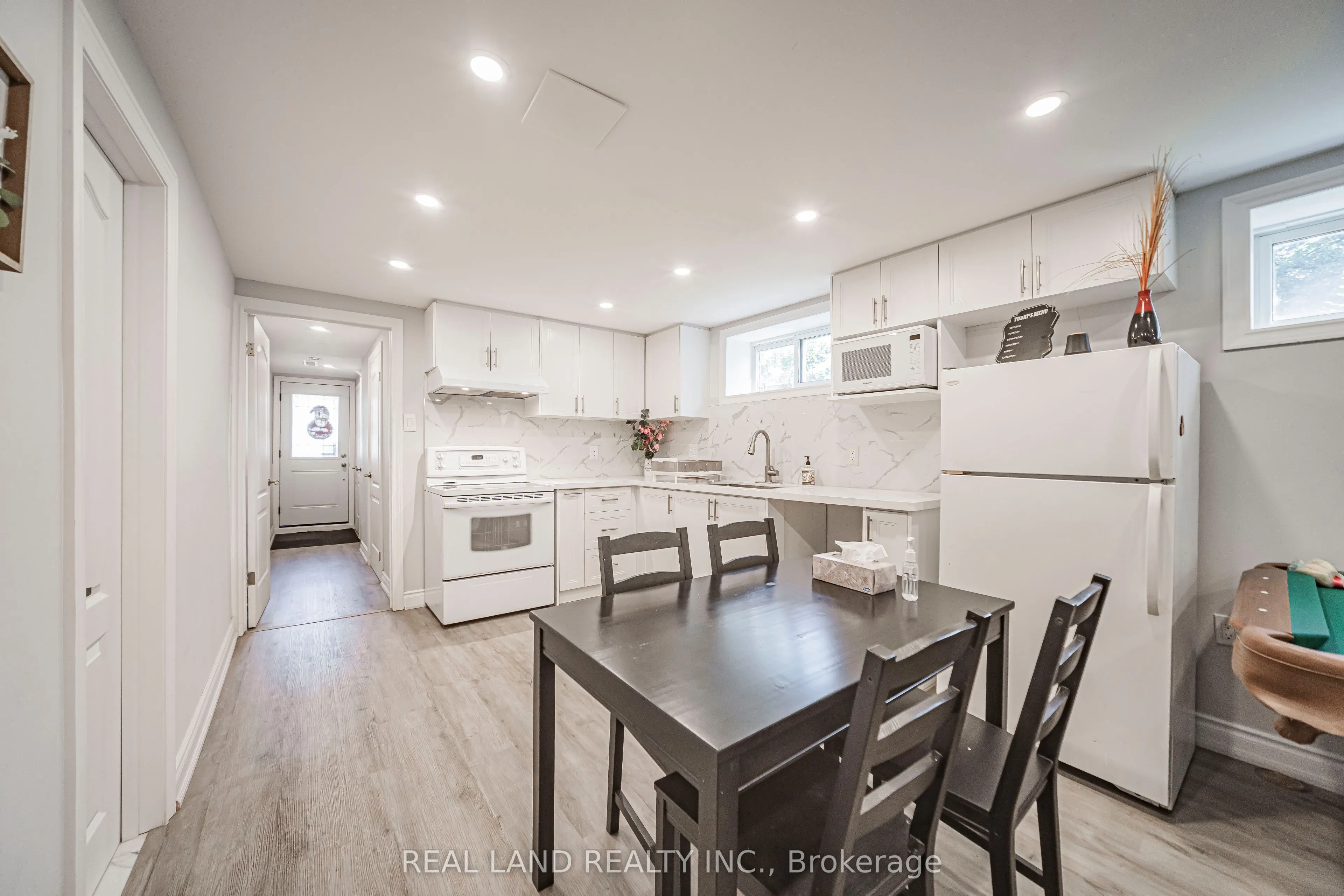 37 Pawnee Avenue