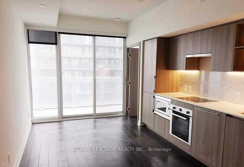 19 Bathurst Street #2702