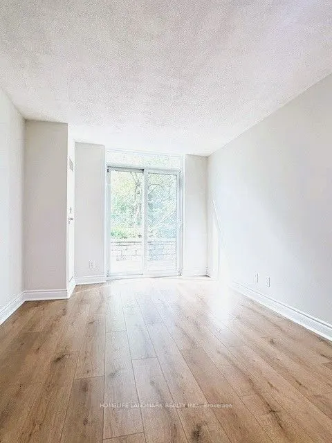 25 Greenview Avenue #315