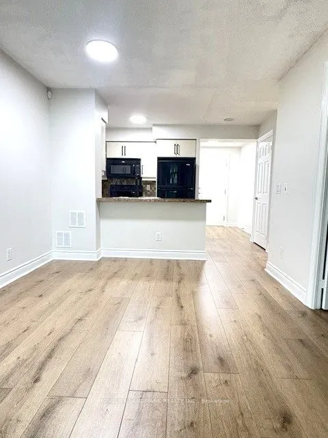 25 Greenview Avenue #315