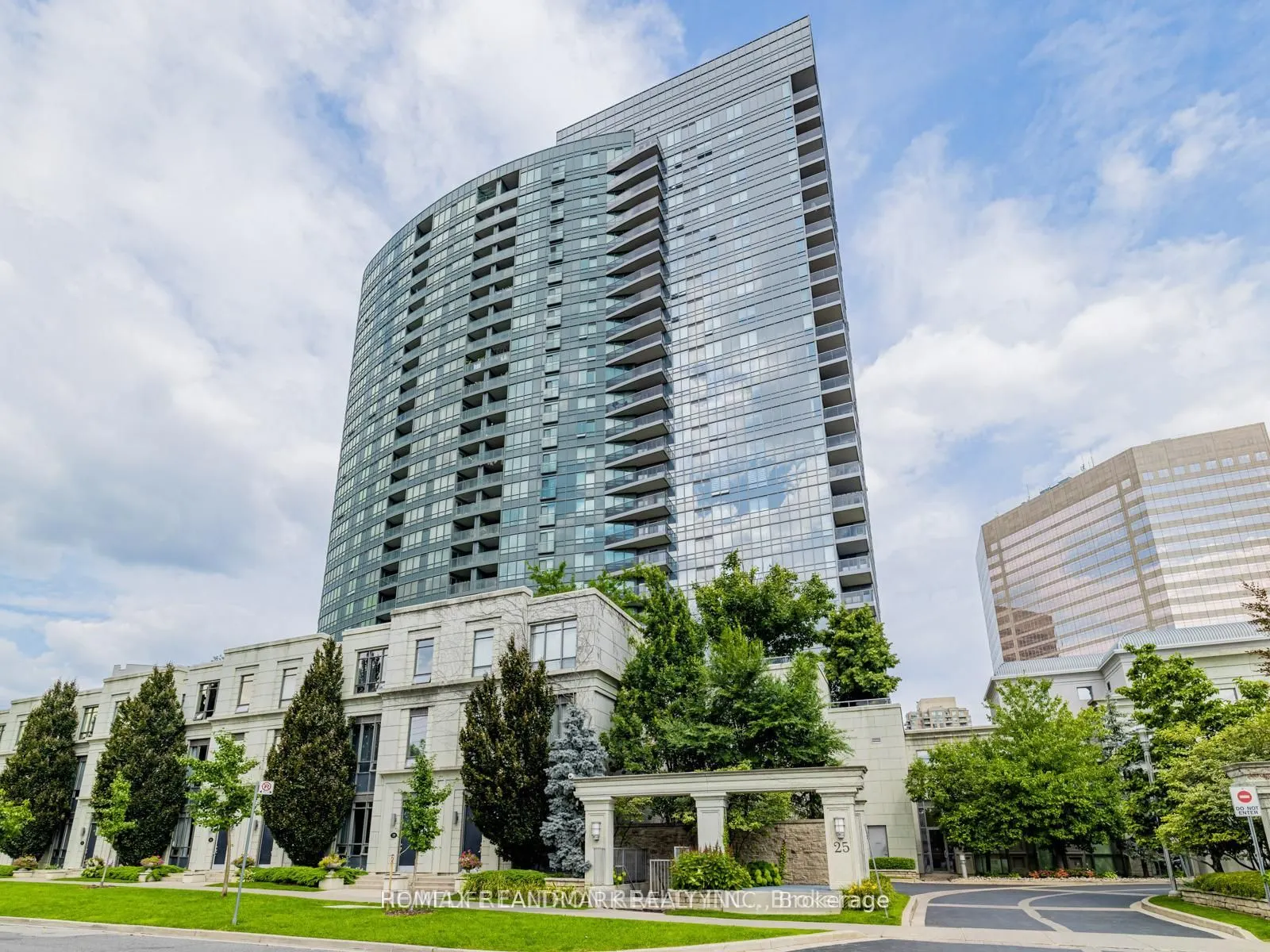 25 Greenview Avenue #315