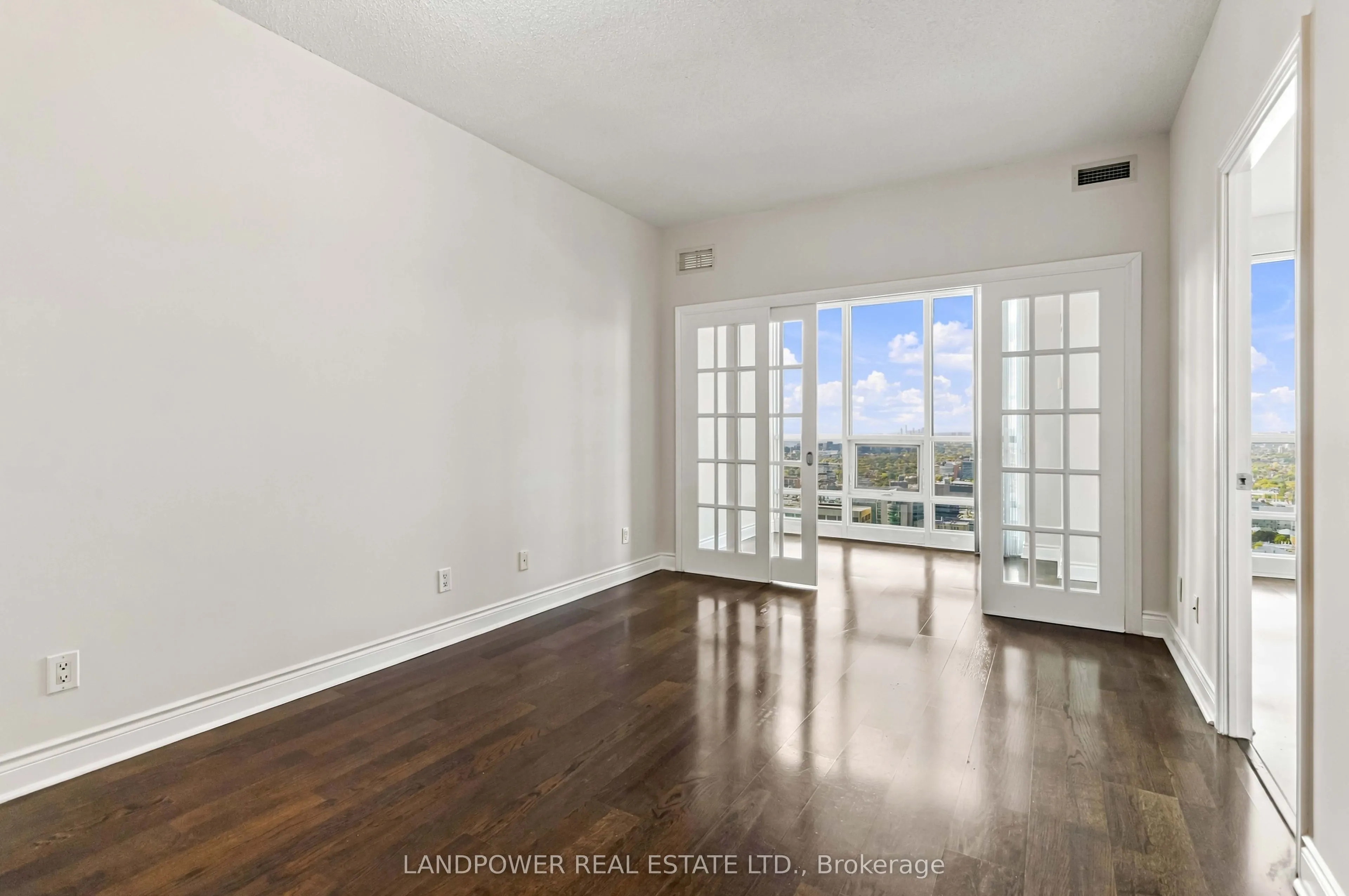 763 Bay Street #4908
