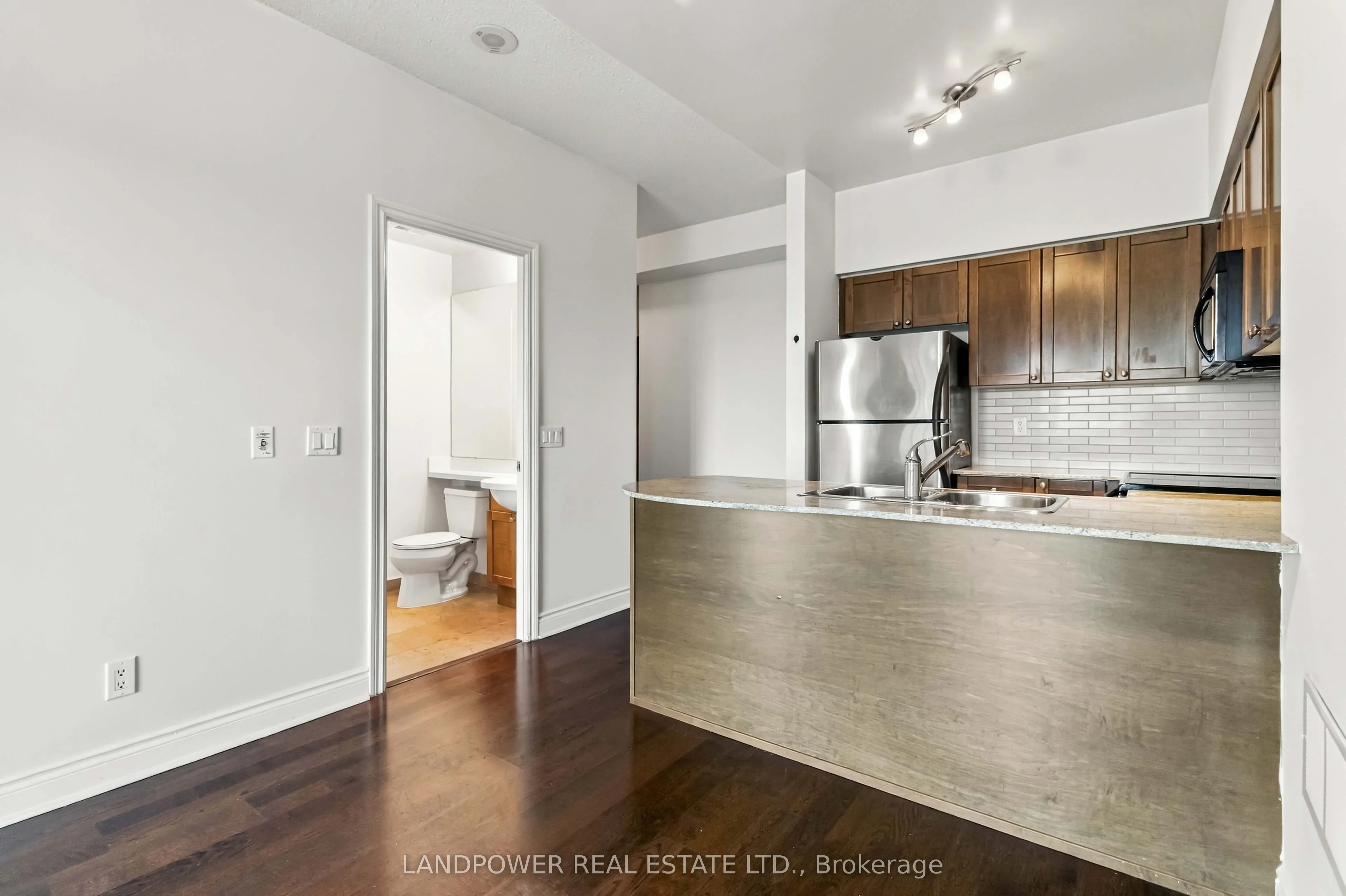 763 Bay Street #4908